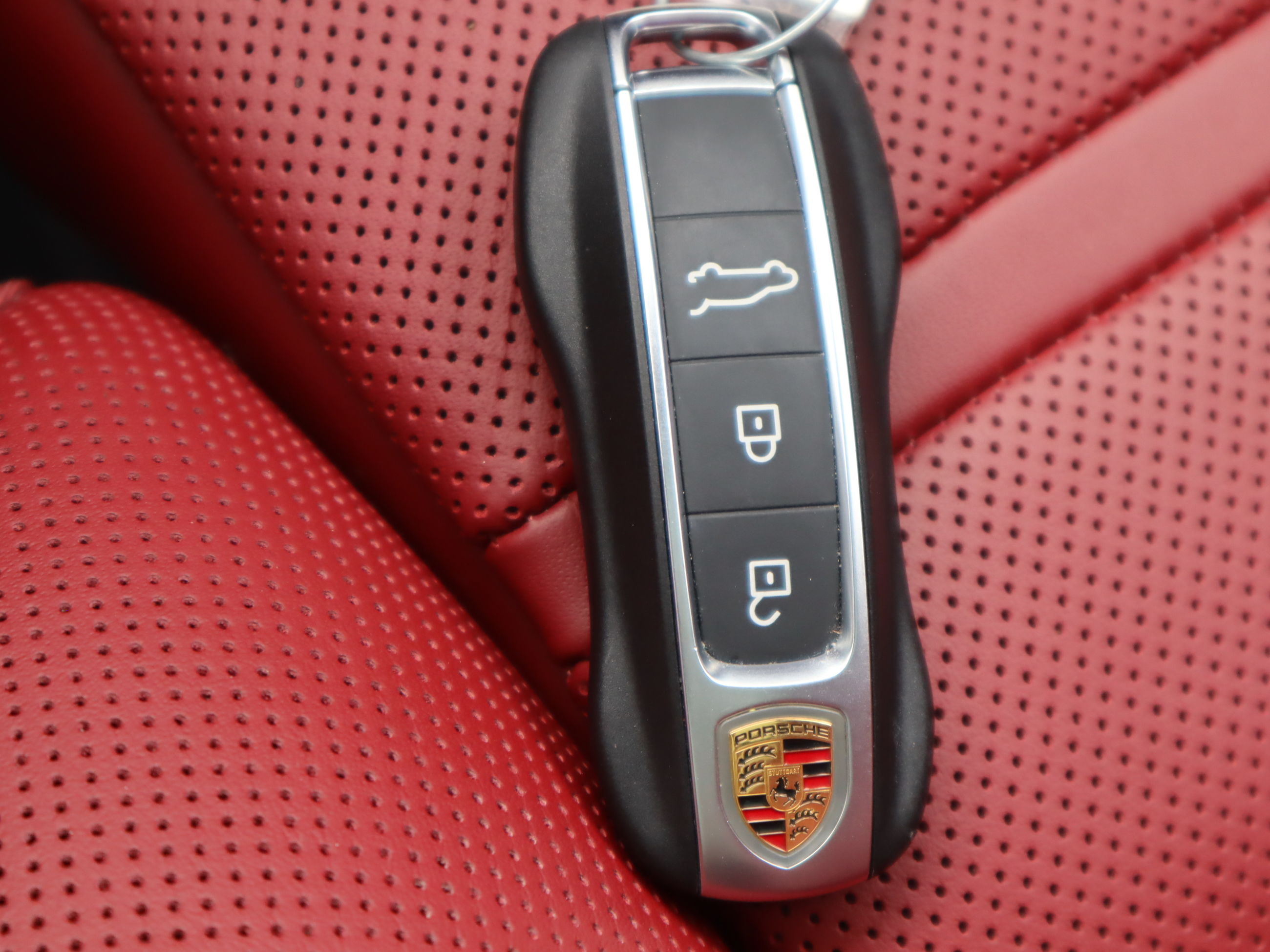 2022 Porsche Cayenne in Vancouver, British Columbia
