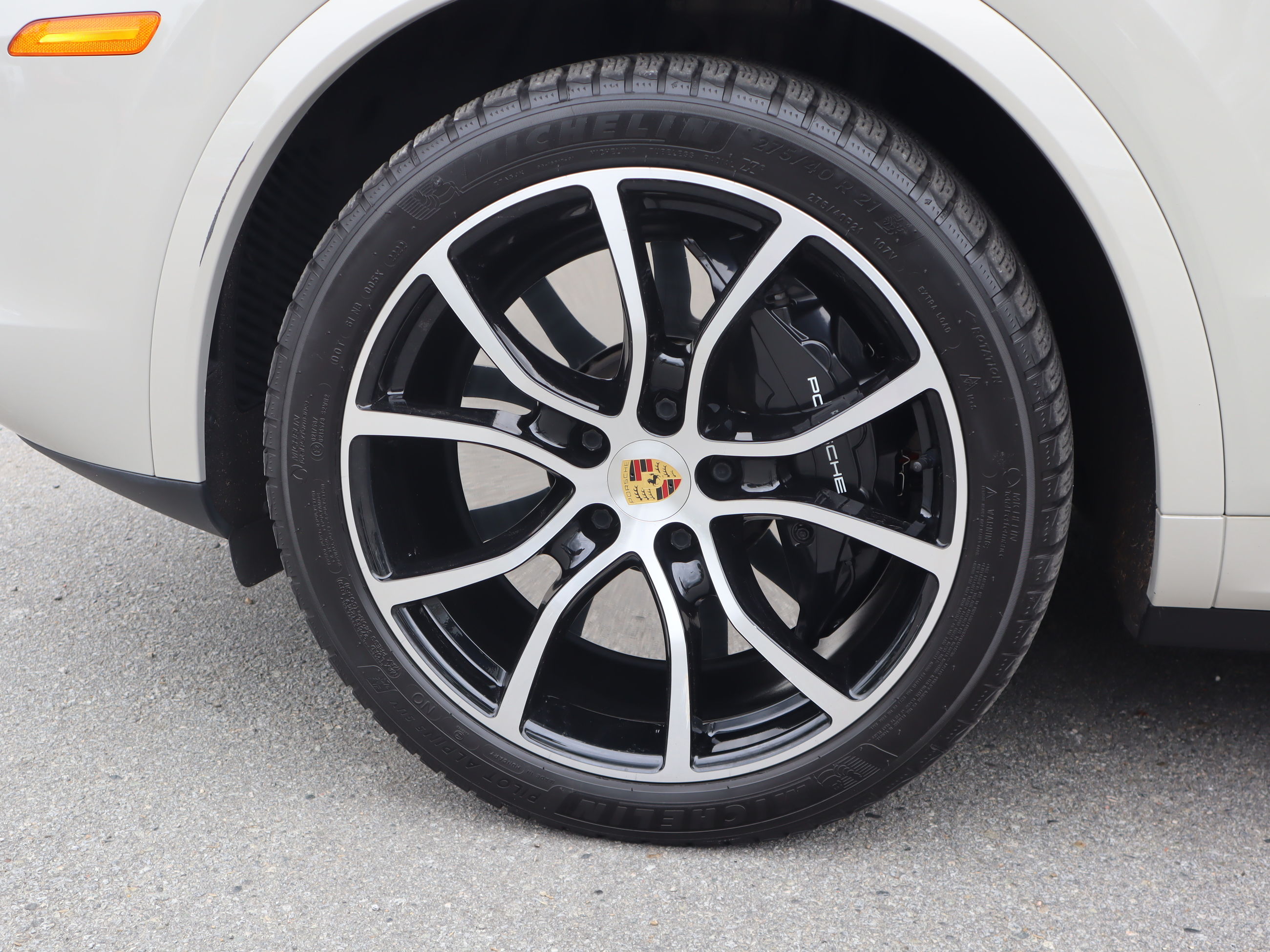 2022 Porsche Cayenne in Vancouver, British Columbia