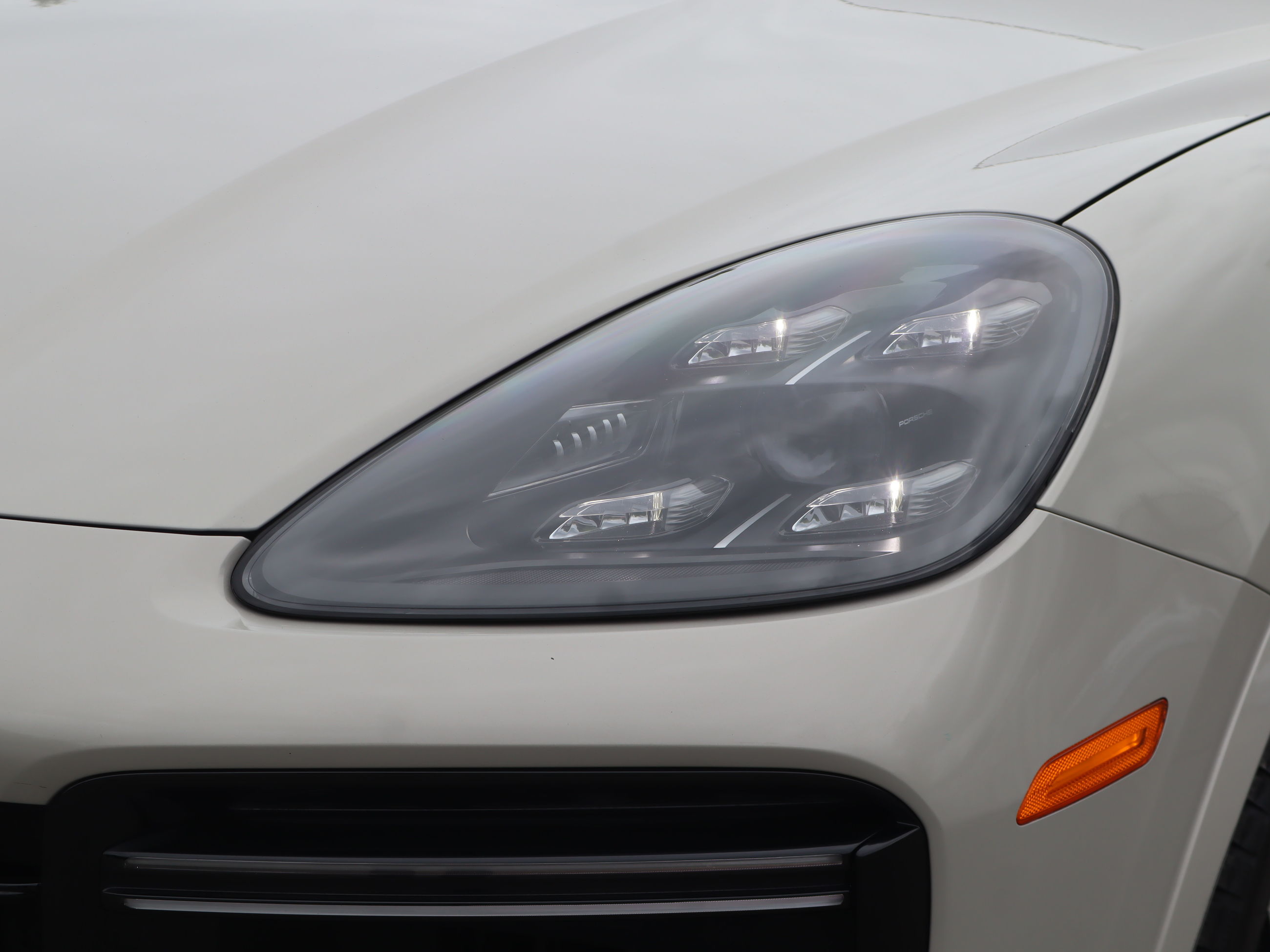 2022 Porsche Cayenne in Vancouver, British Columbia