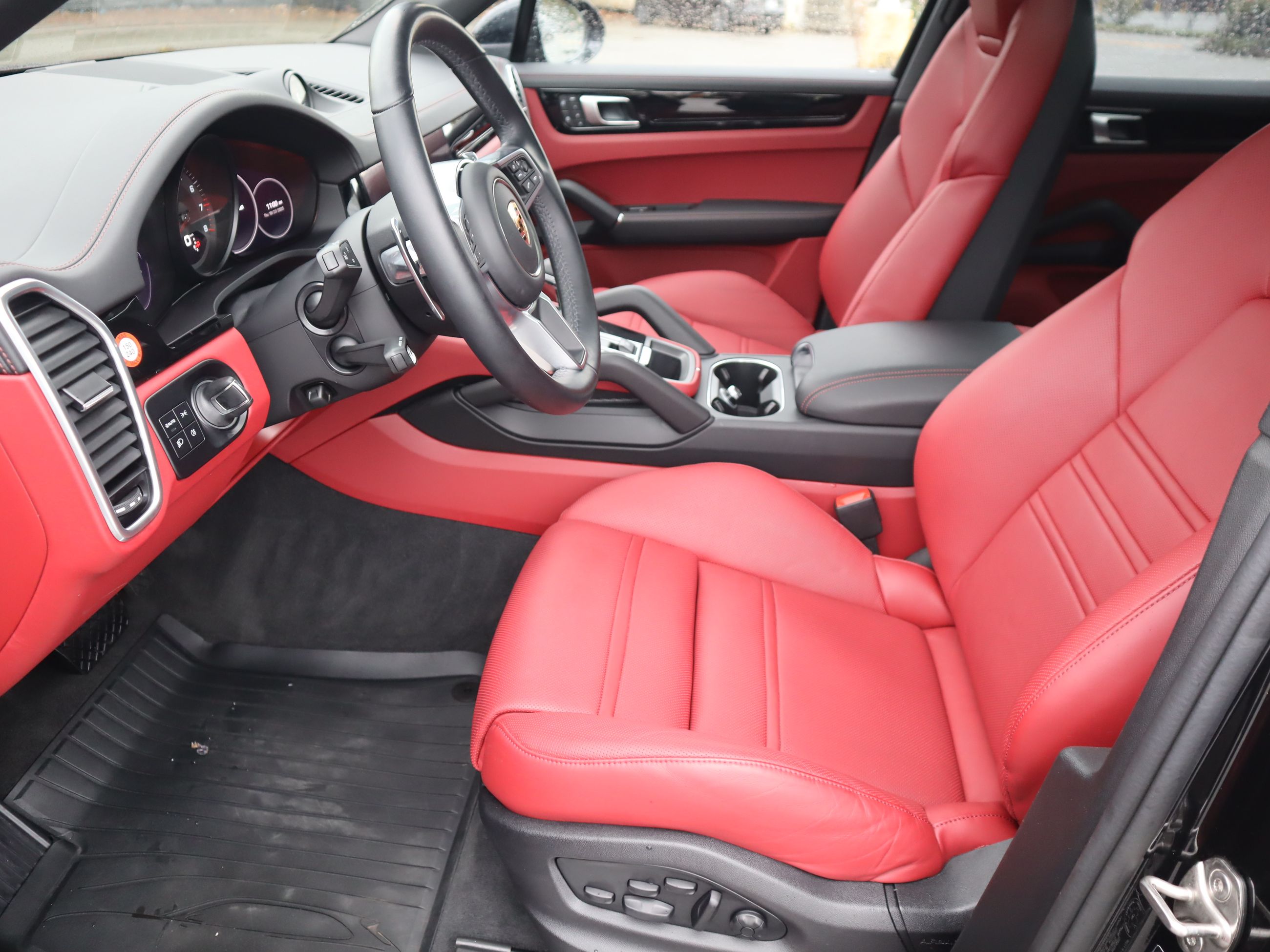 Porsche Cayenne  2022 à Vancouver, Colombie-Britannique