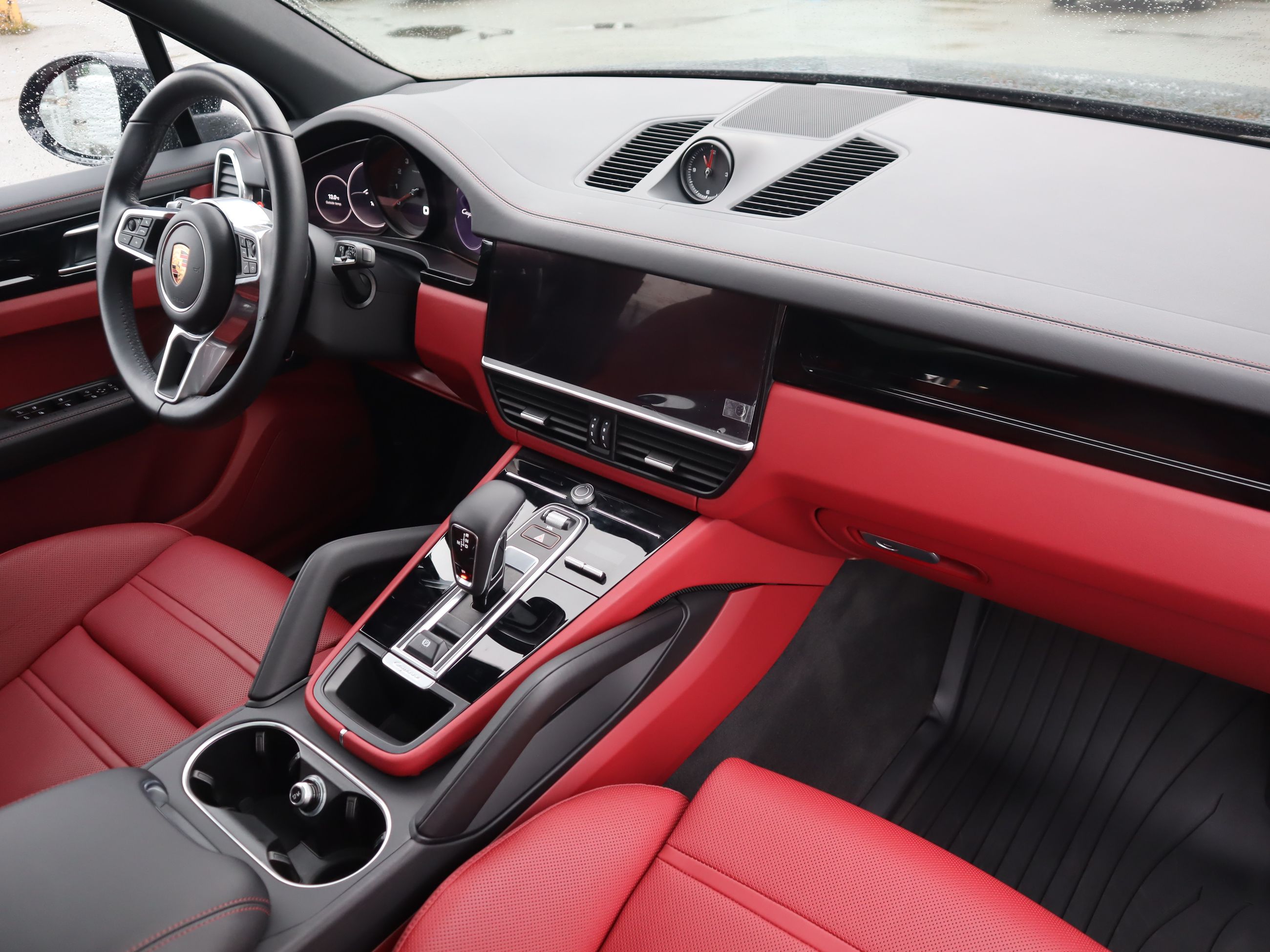 Porsche Cayenne  2022 à Vancouver, Colombie-Britannique