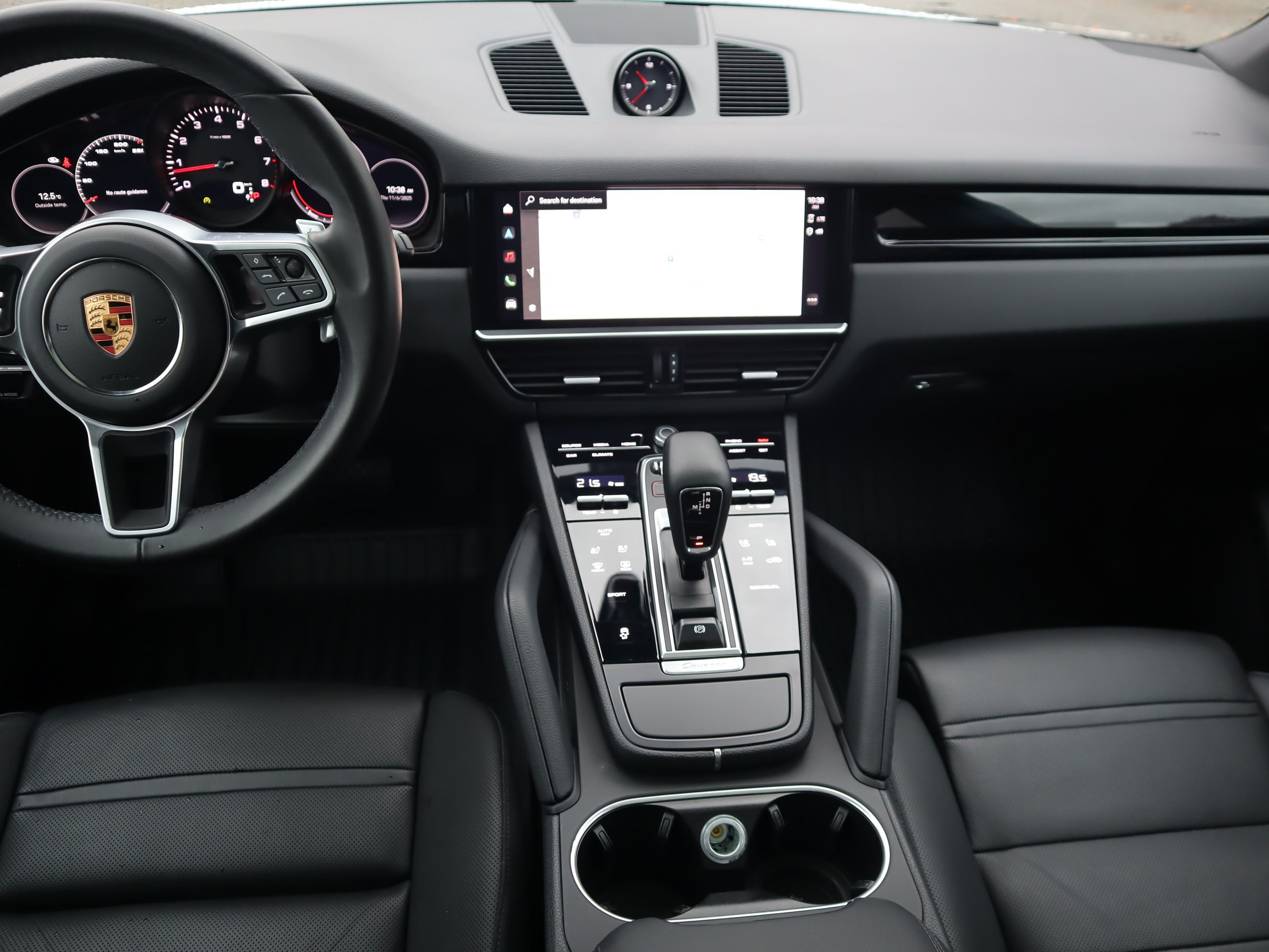 2022 Porsche Cayenne in Vancouver, British Columbia