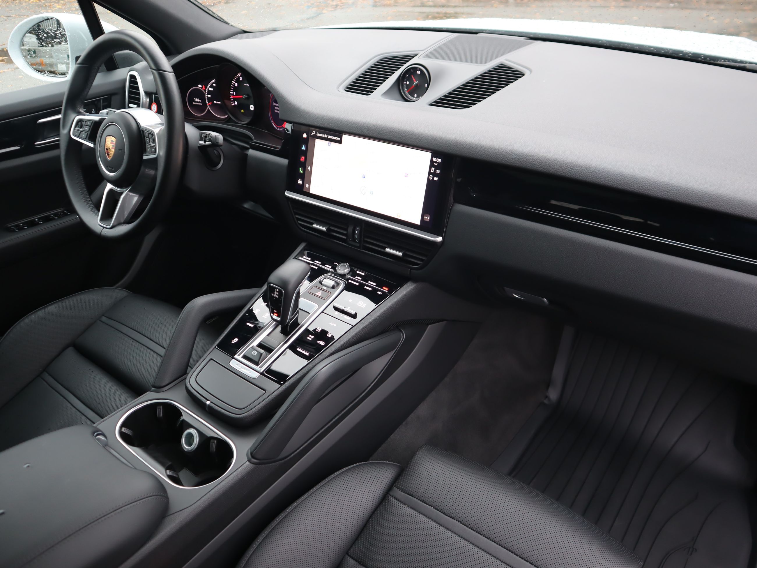 2022 Porsche Cayenne in Vancouver, British Columbia