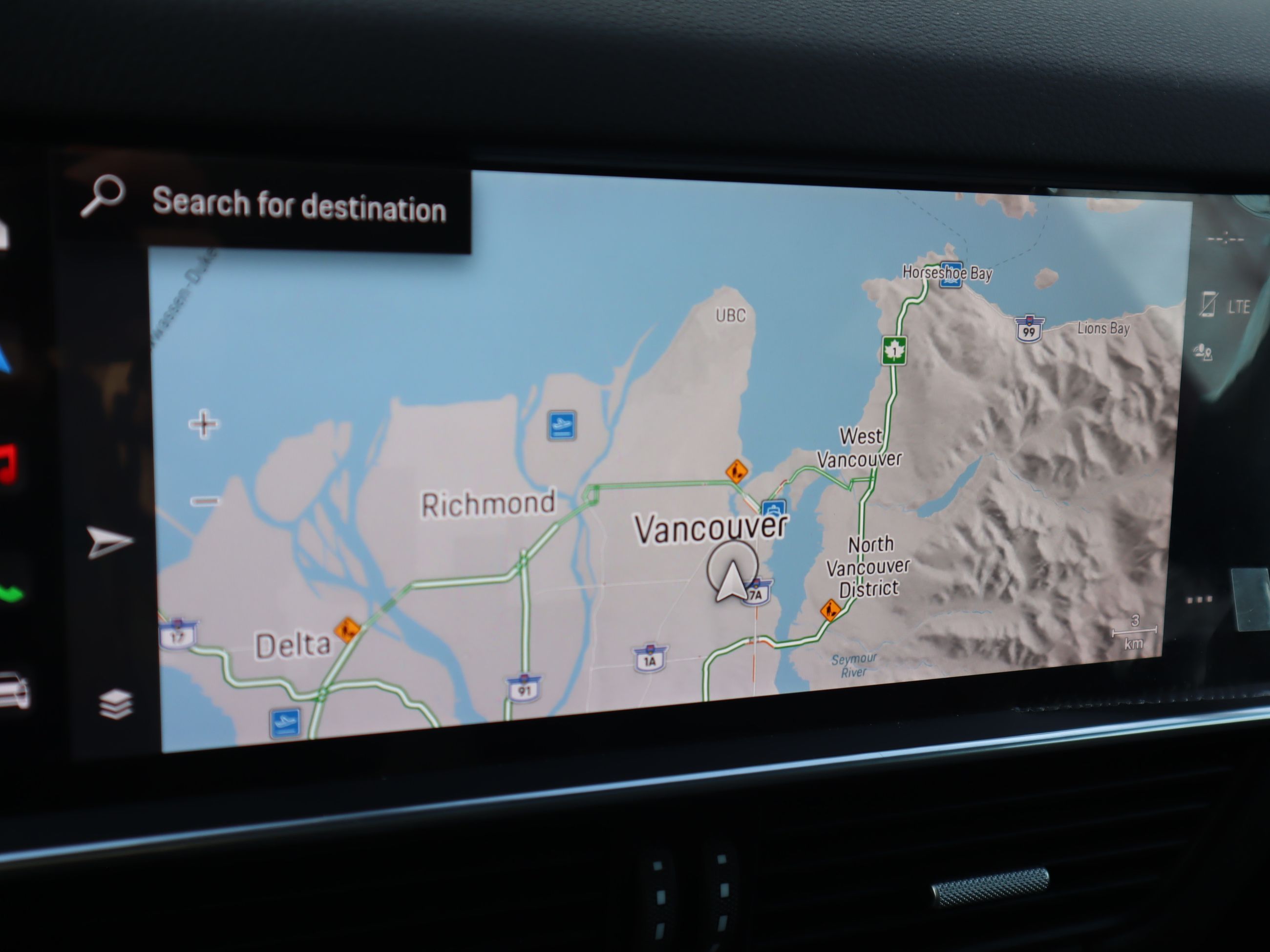 2022 Porsche Cayenne in Vancouver, British Columbia