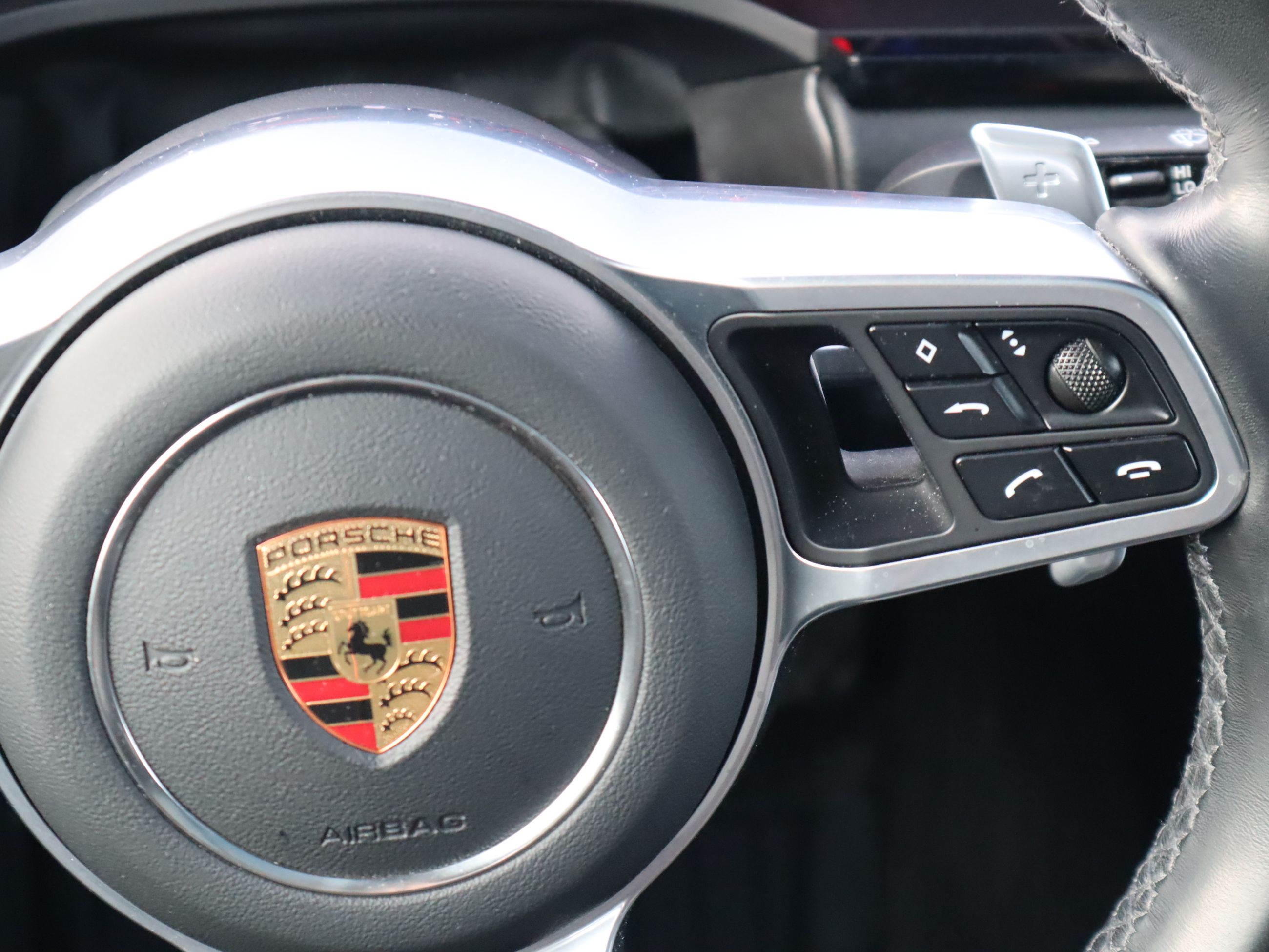 2022 Porsche Cayenne in Vancouver, British Columbia