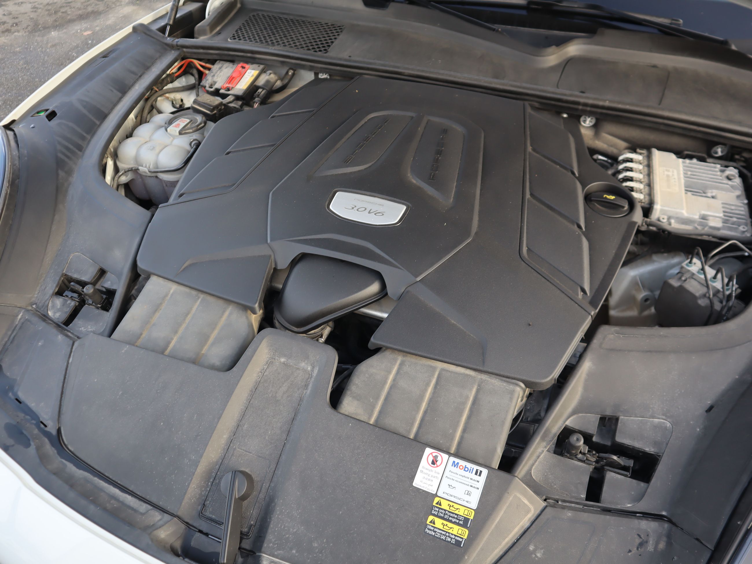 2022 Porsche Cayenne in Vancouver, British Columbia