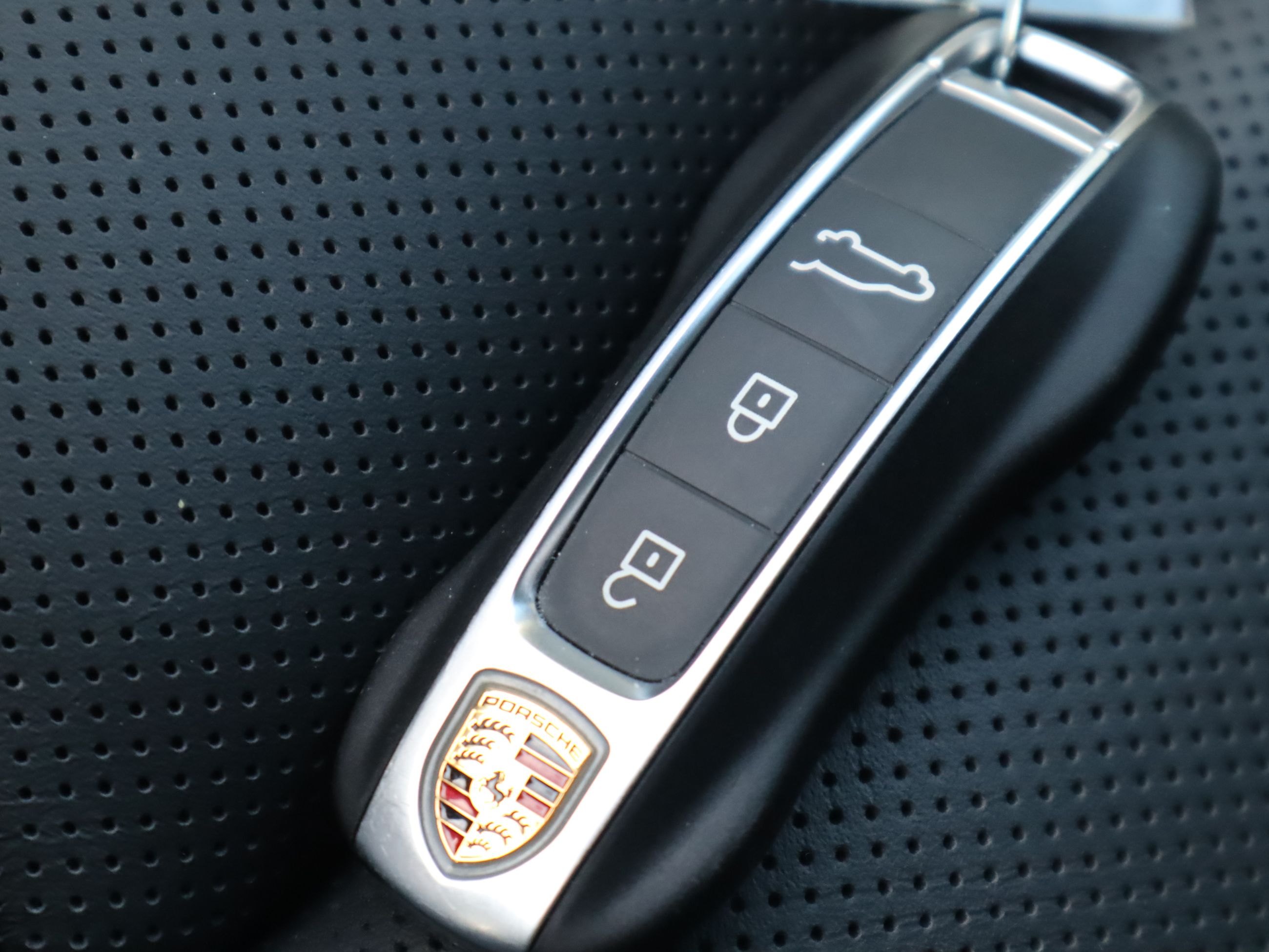 2022 Porsche Cayenne in Vancouver, British Columbia