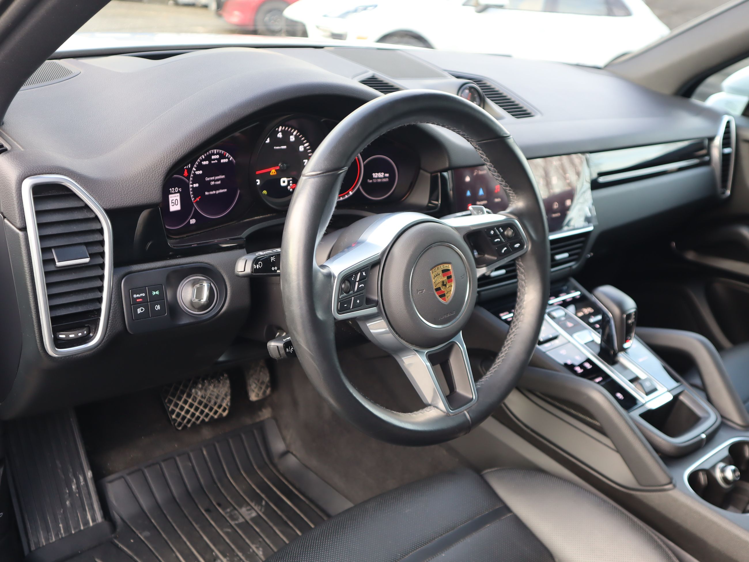 2022 Porsche Cayenne in Vancouver, British Columbia