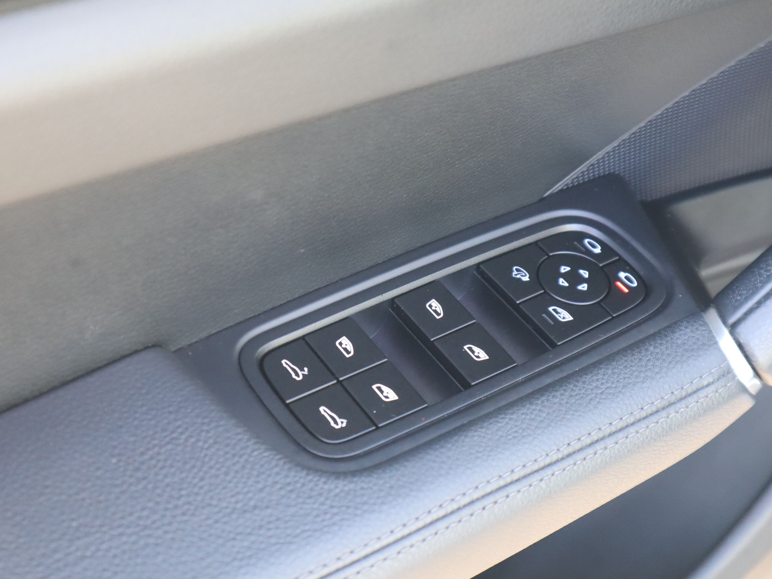 2022 Porsche Cayenne in Vancouver, British Columbia