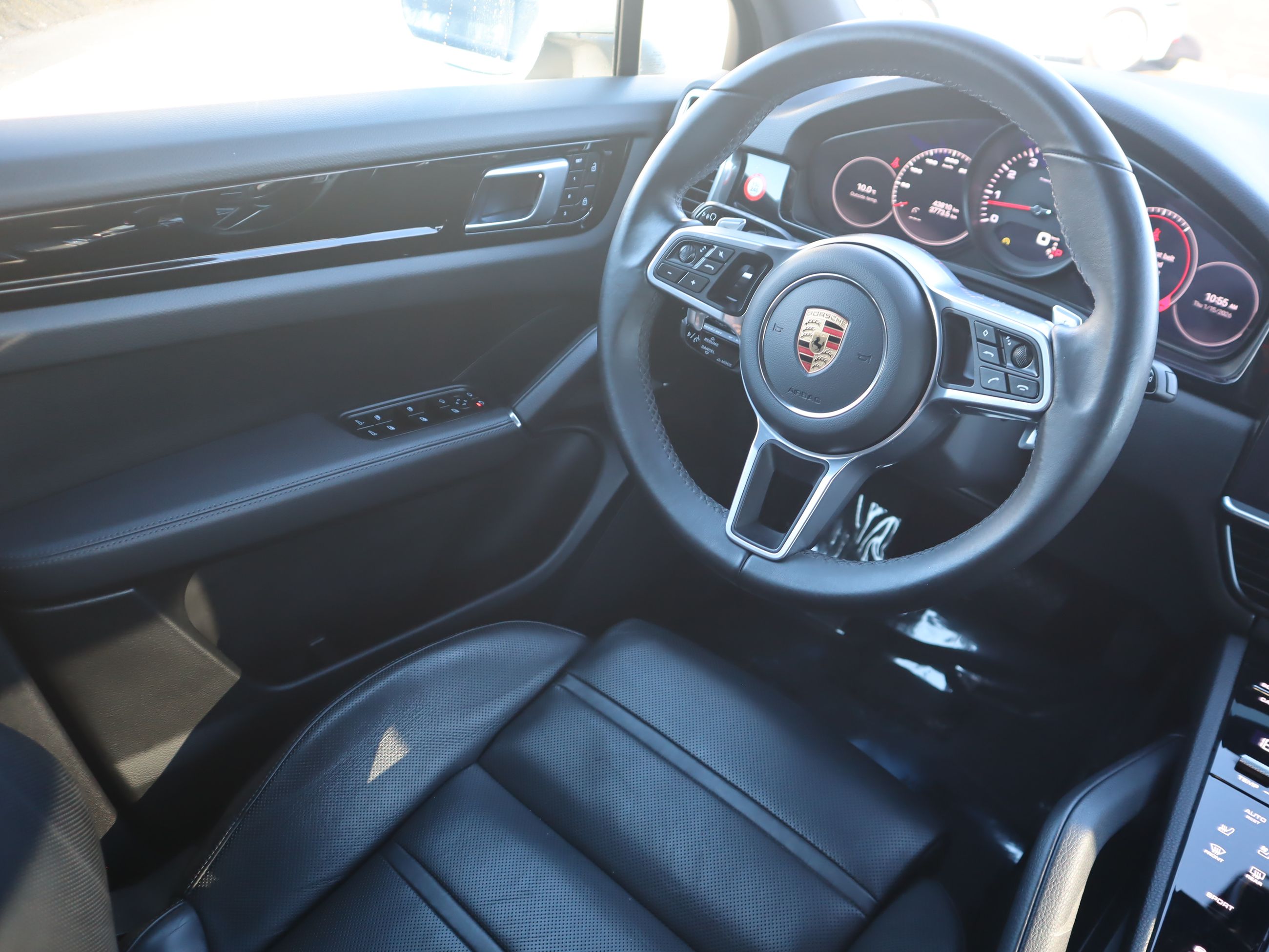 2022 Porsche Cayenne in Vancouver, British Columbia