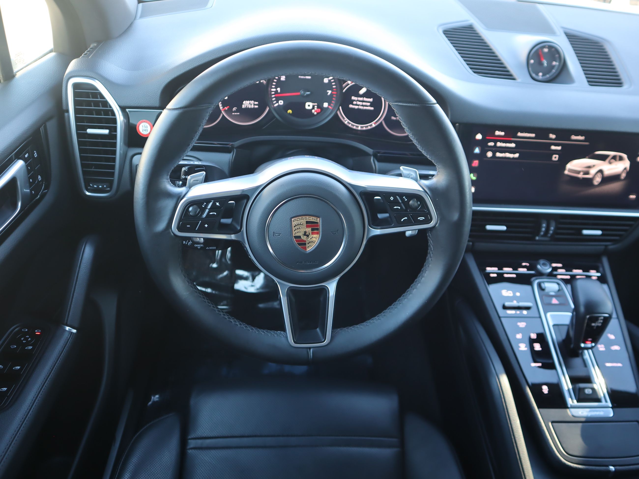 2022 Porsche Cayenne in Vancouver, British Columbia