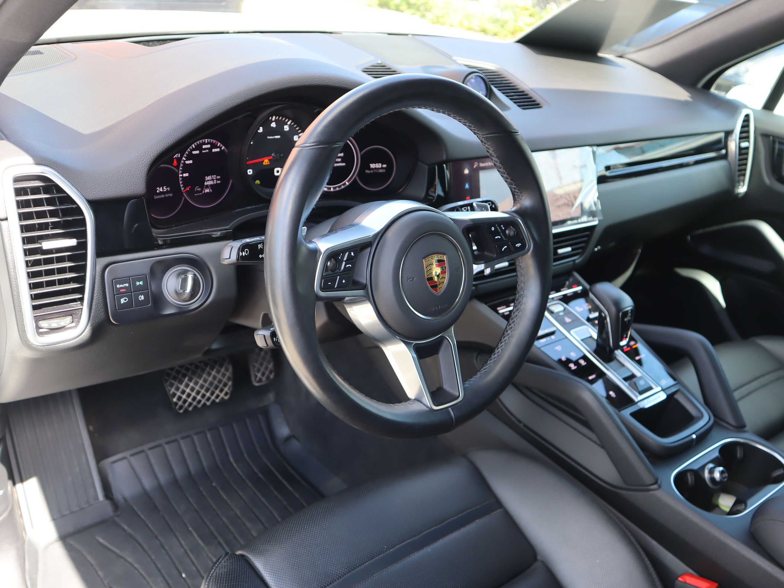 2022 Porsche Cayenne in Vancouver, British Columbia