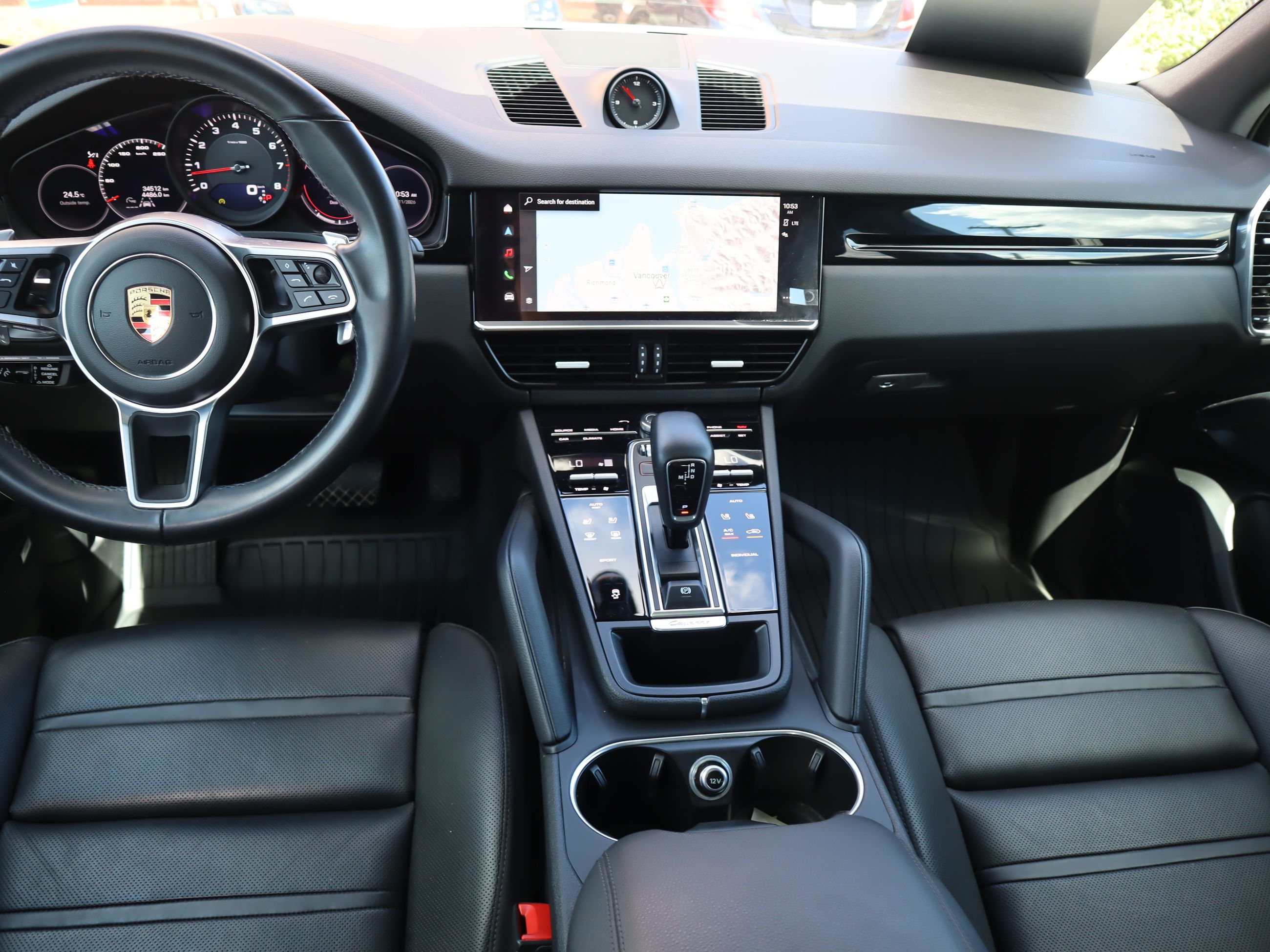 2022 Porsche Cayenne in Vancouver, British Columbia