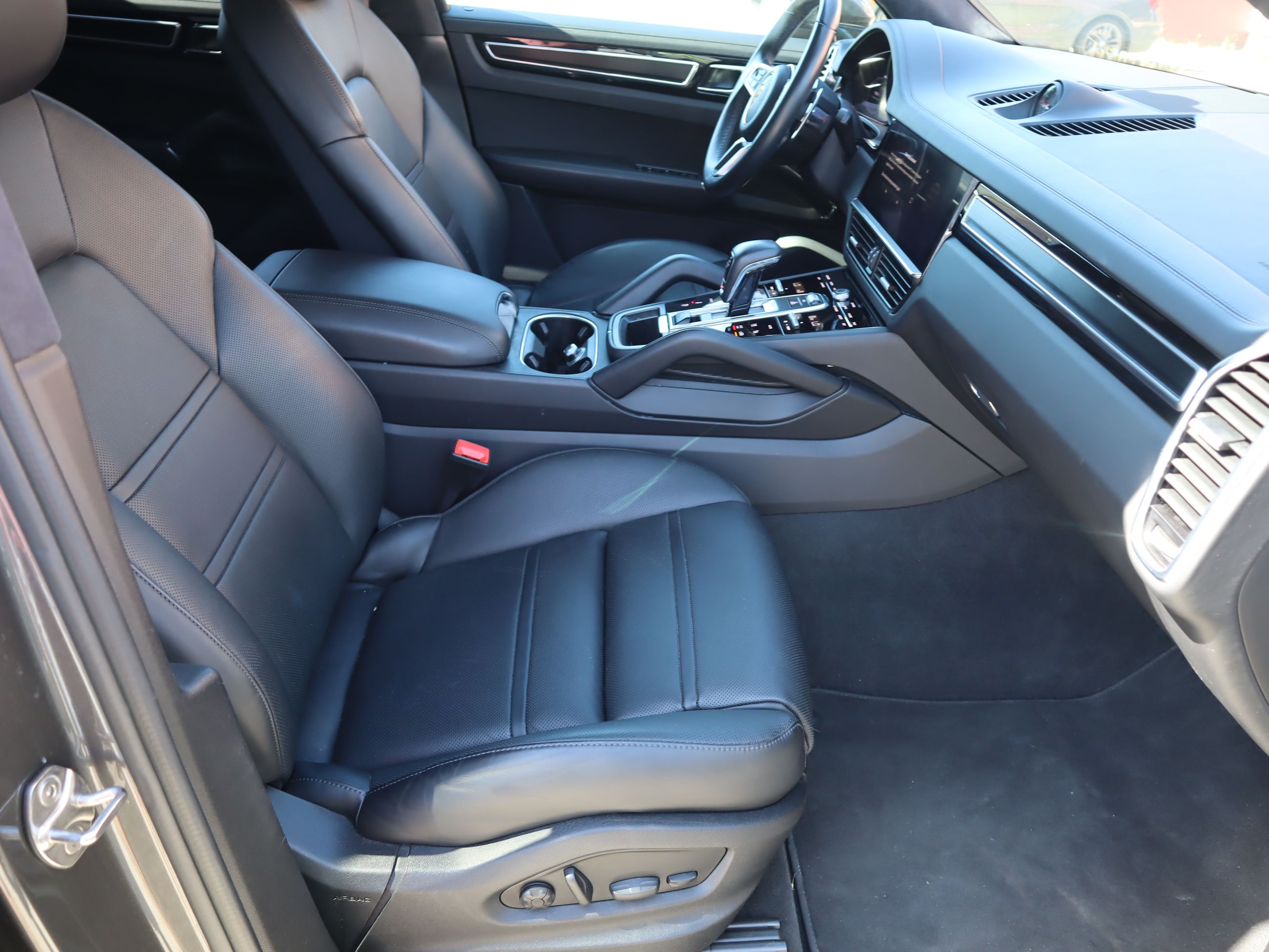Porsche Cayenne  2022 à Vancouver, Colombie-Britannique