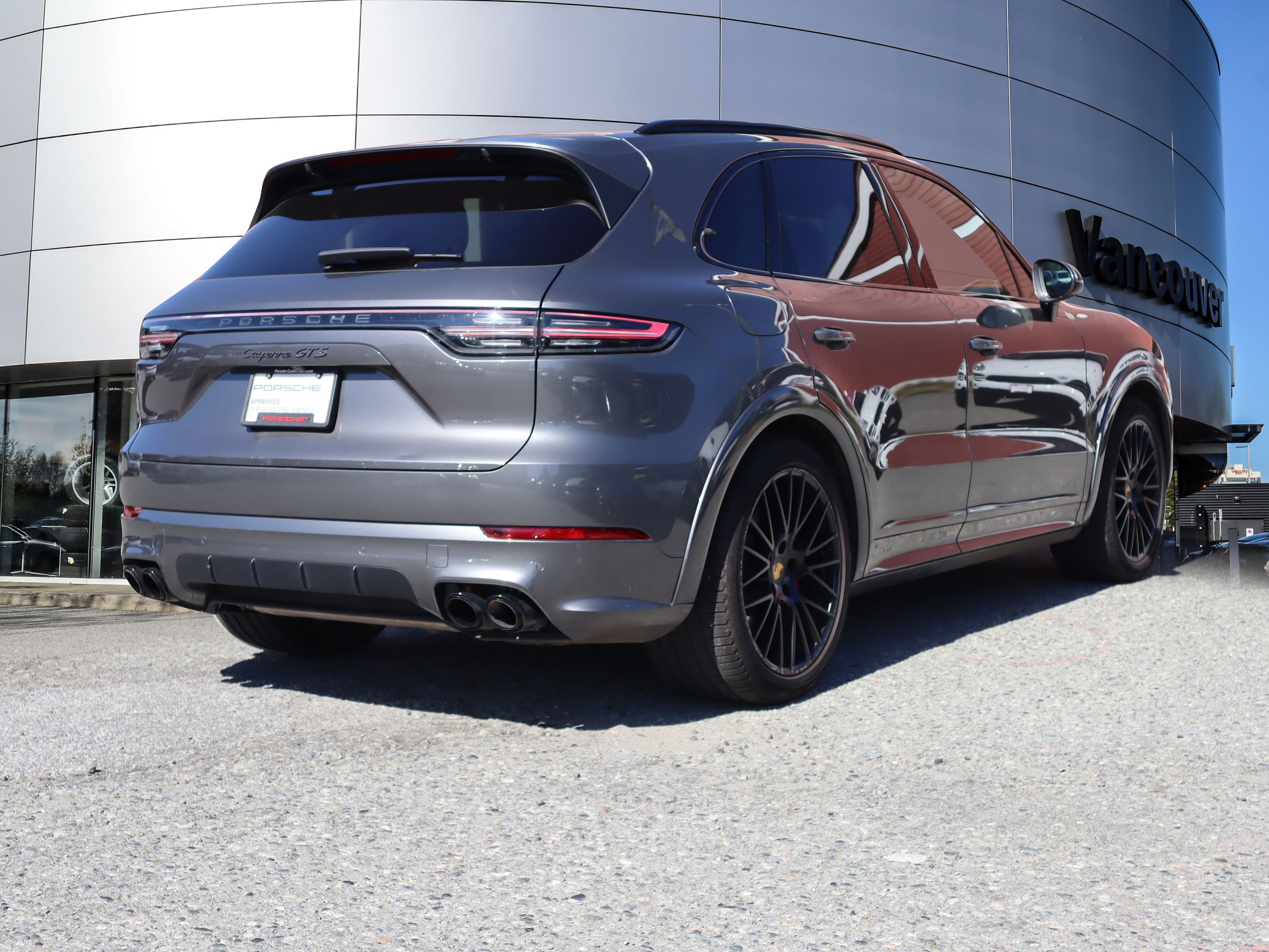 Porsche Cayenne  2022 à Vancouver, Colombie-Britannique