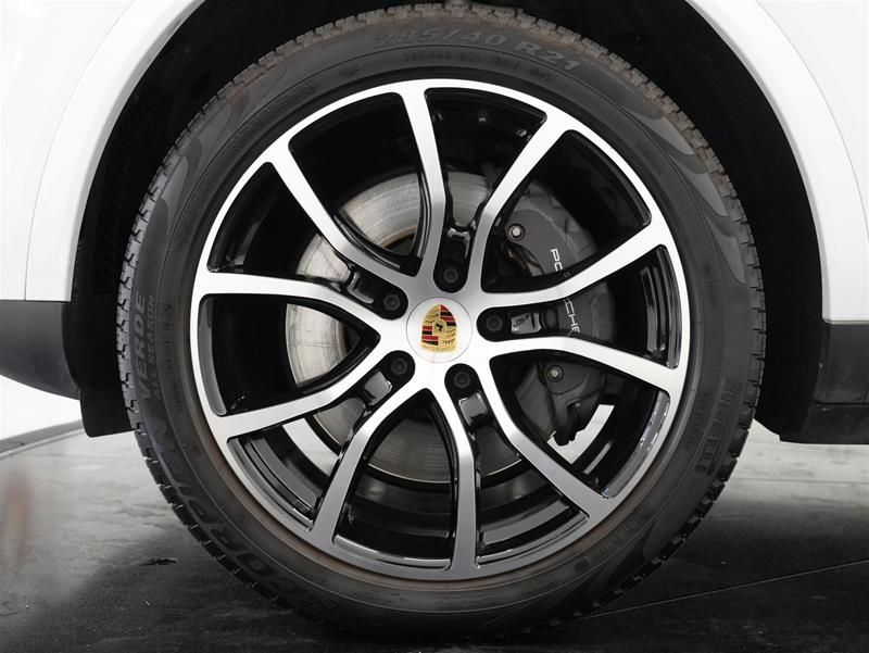 2022 Porsche Cayenne in Vancouver, British Columbia