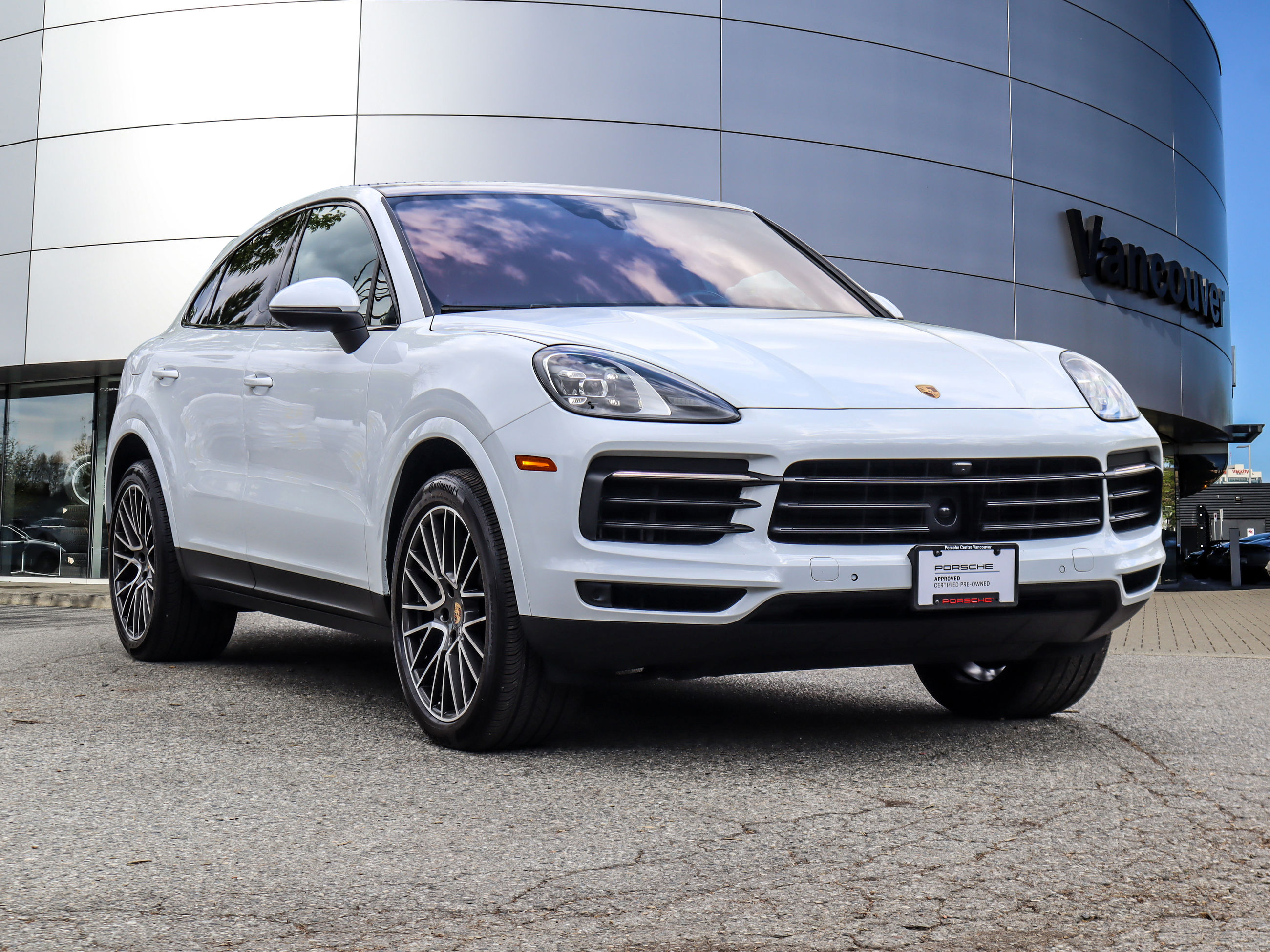 2023 Porsche Cayenne in Vancouver, British Columbia