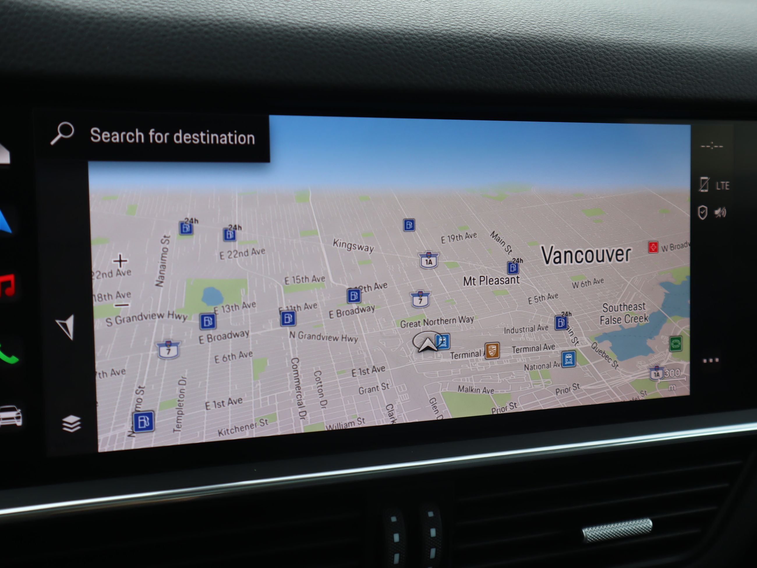 2023 Porsche Cayenne in Vancouver, British Columbia
