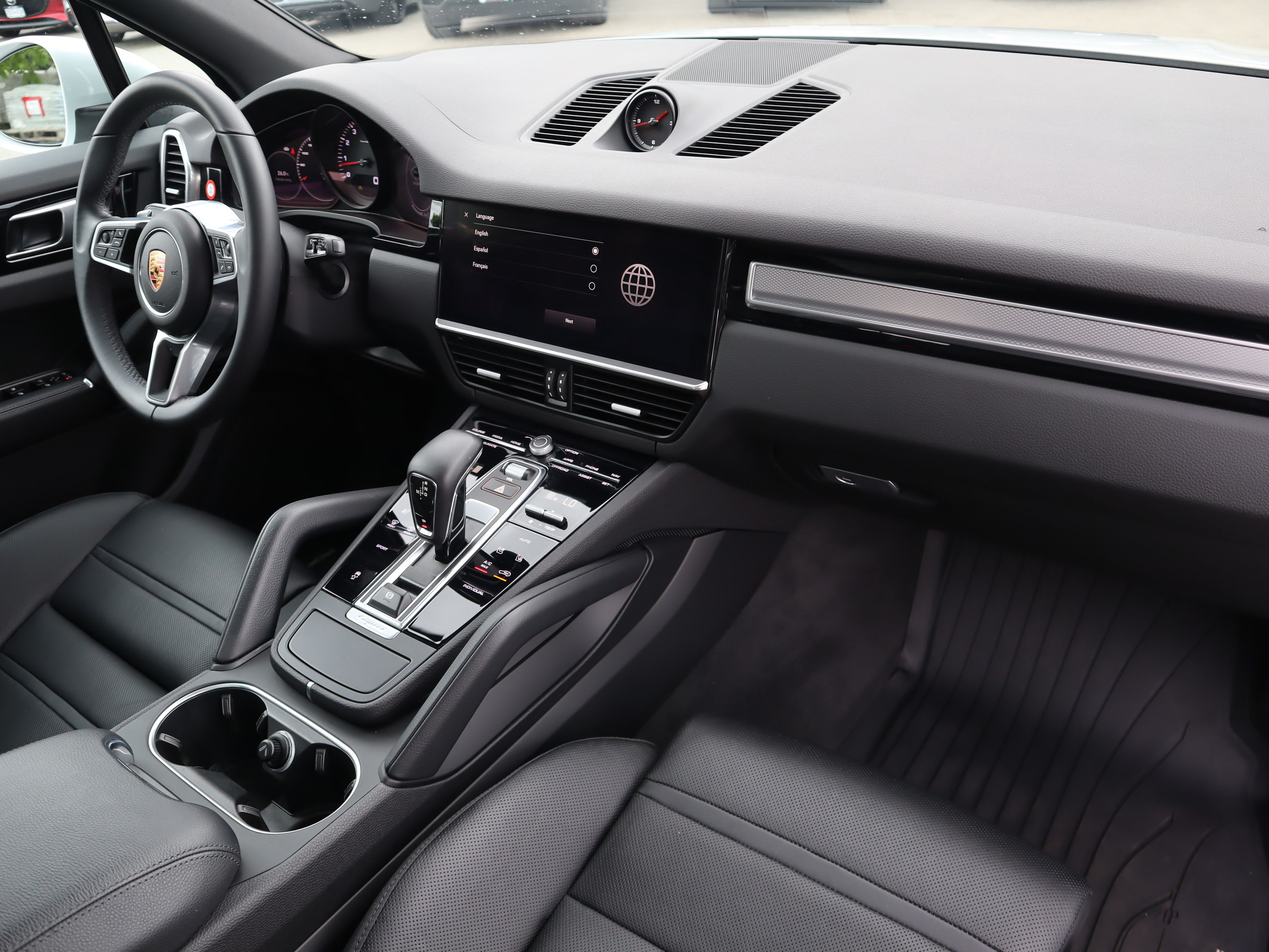2023 Porsche Cayenne in Vancouver, British Columbia