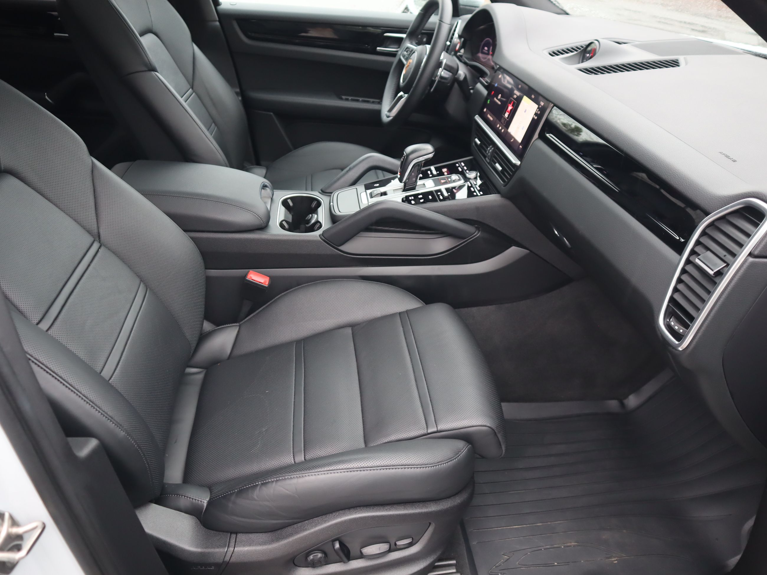 Porsche Cayenne  2023 à Vancouver, Colombie-Britannique