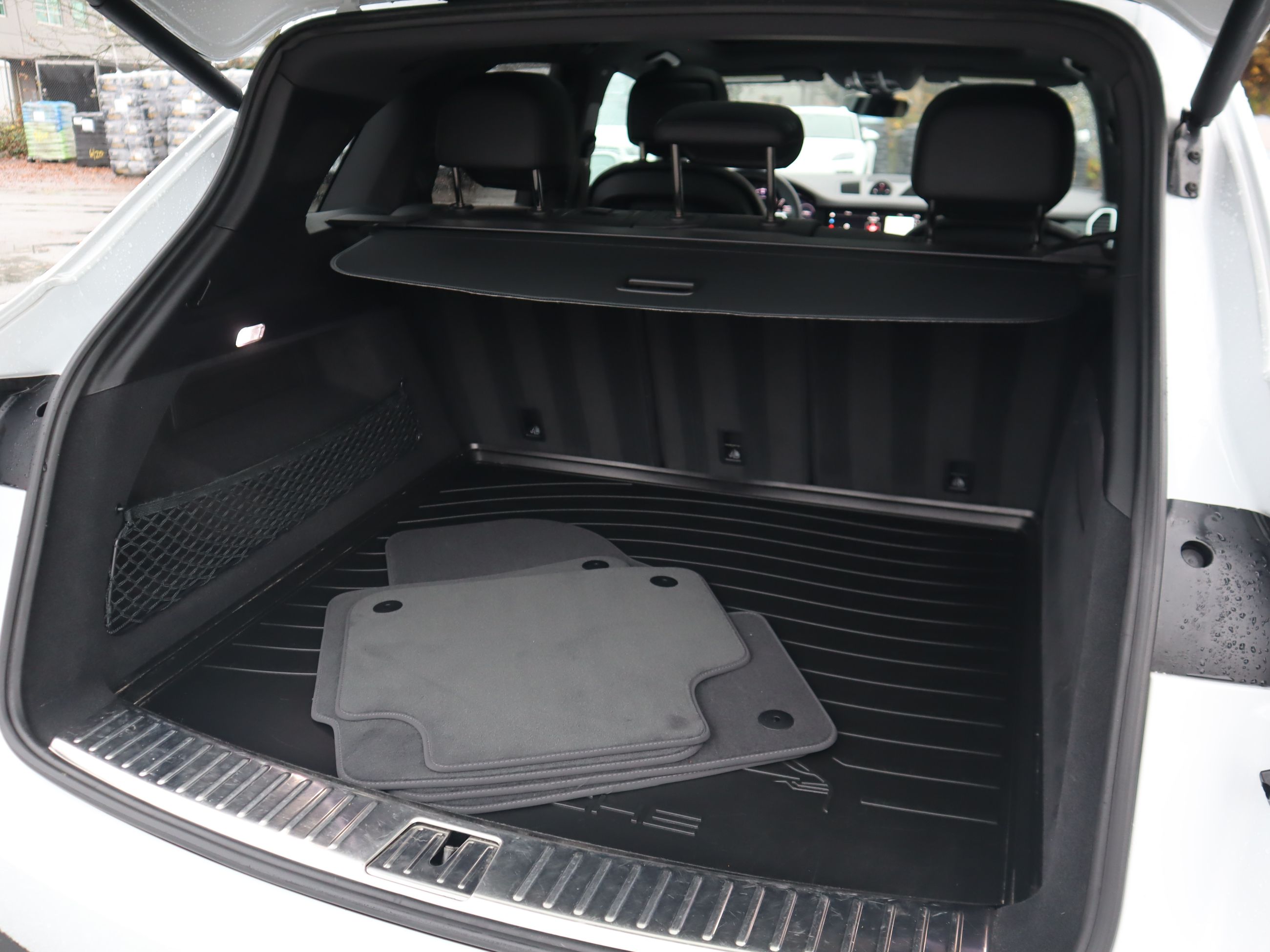 Porsche Cayenne  2023 à Vancouver, Colombie-Britannique