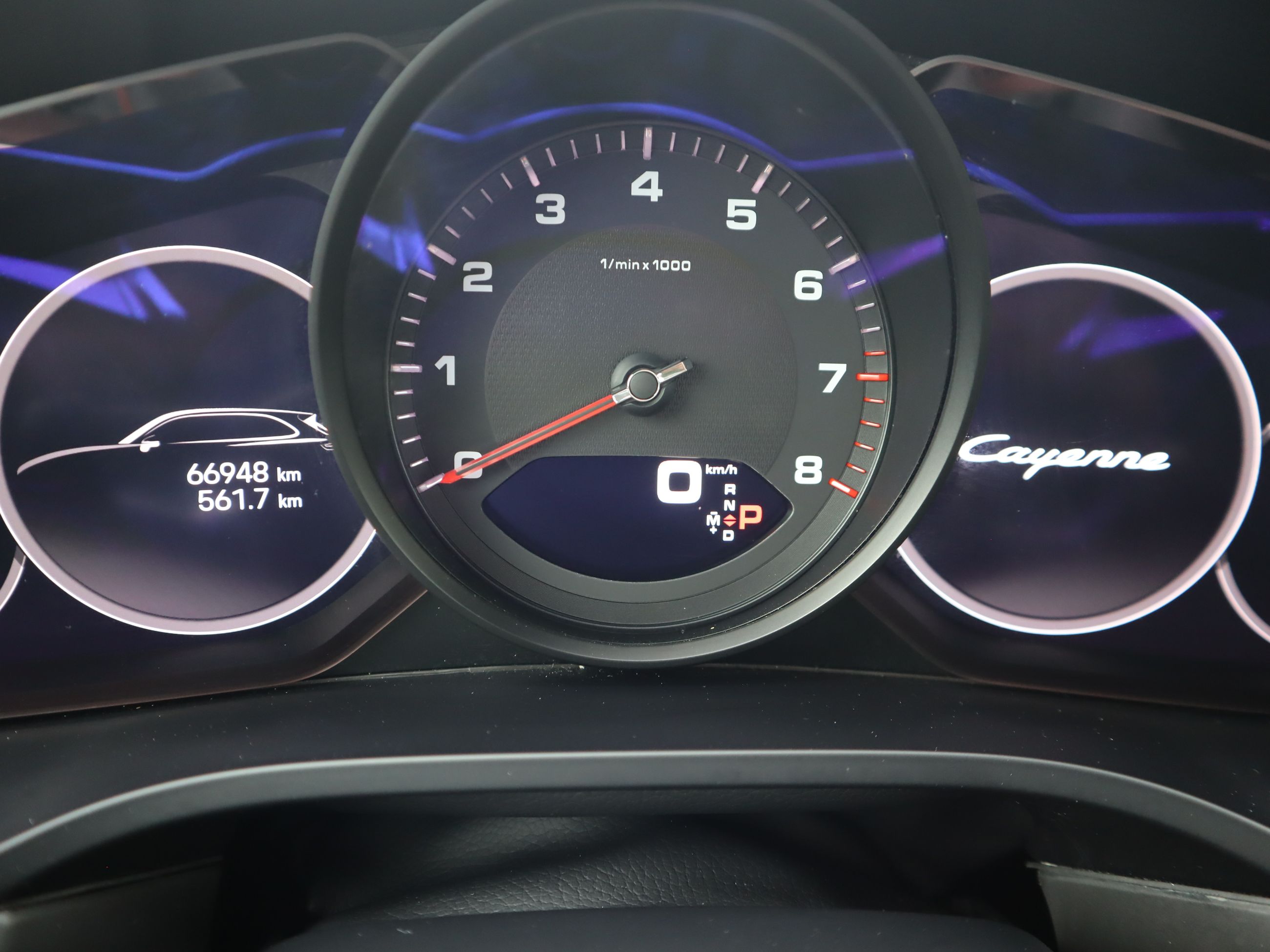 2023 Porsche Cayenne in Vancouver, British Columbia