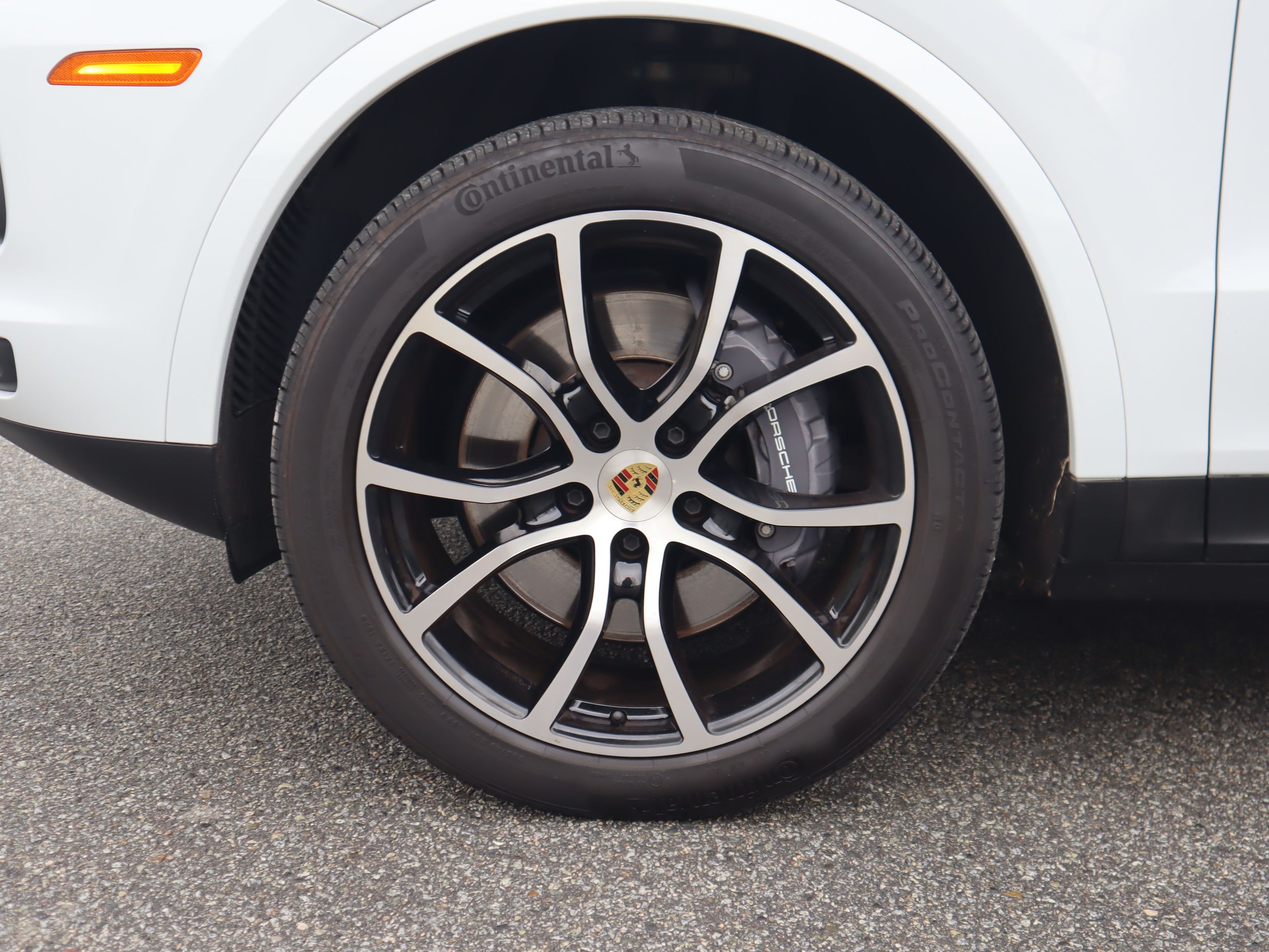 2023 Porsche Cayenne in Vancouver, British Columbia