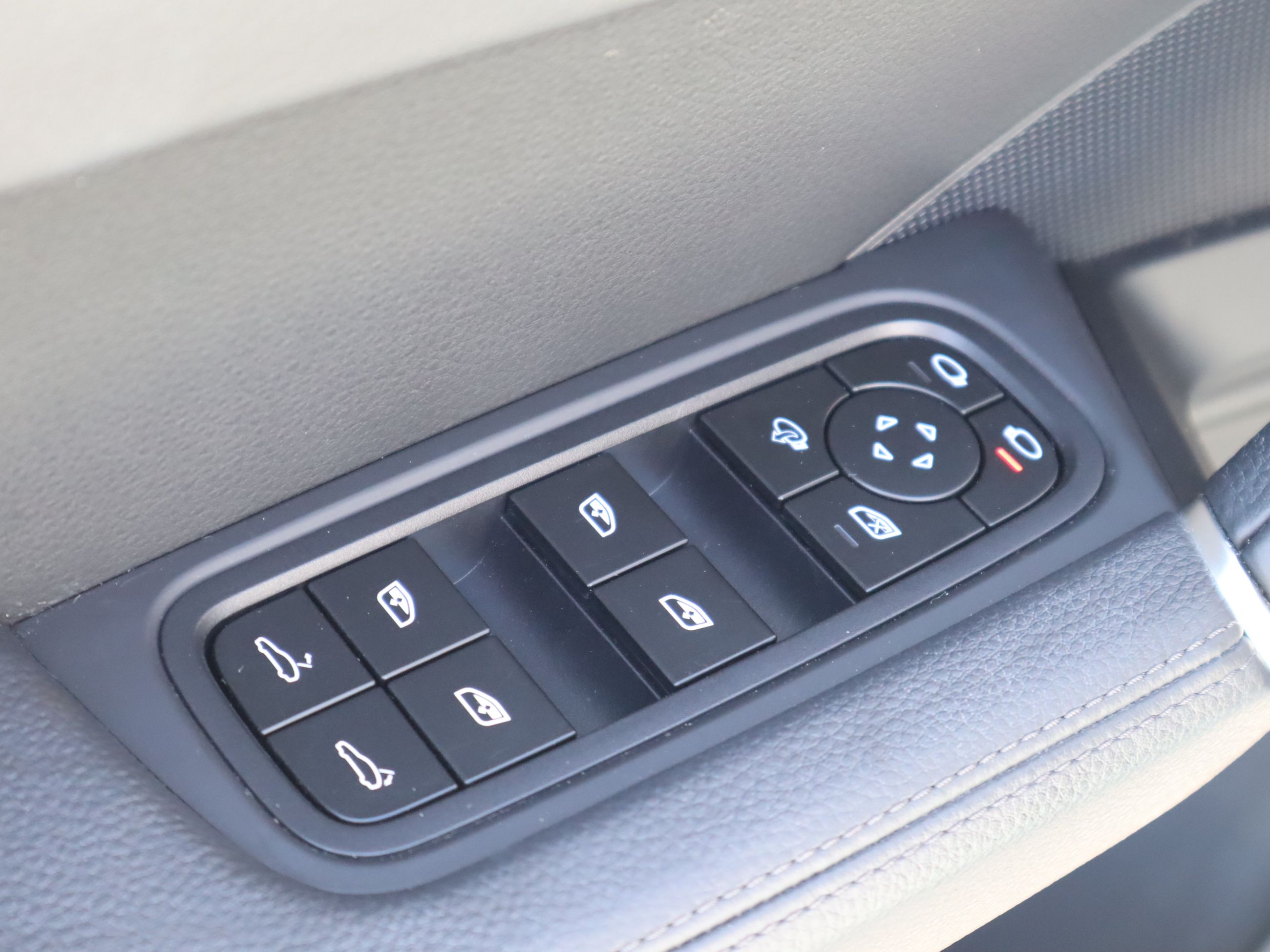 2023 Porsche Cayenne in Vancouver, British Columbia