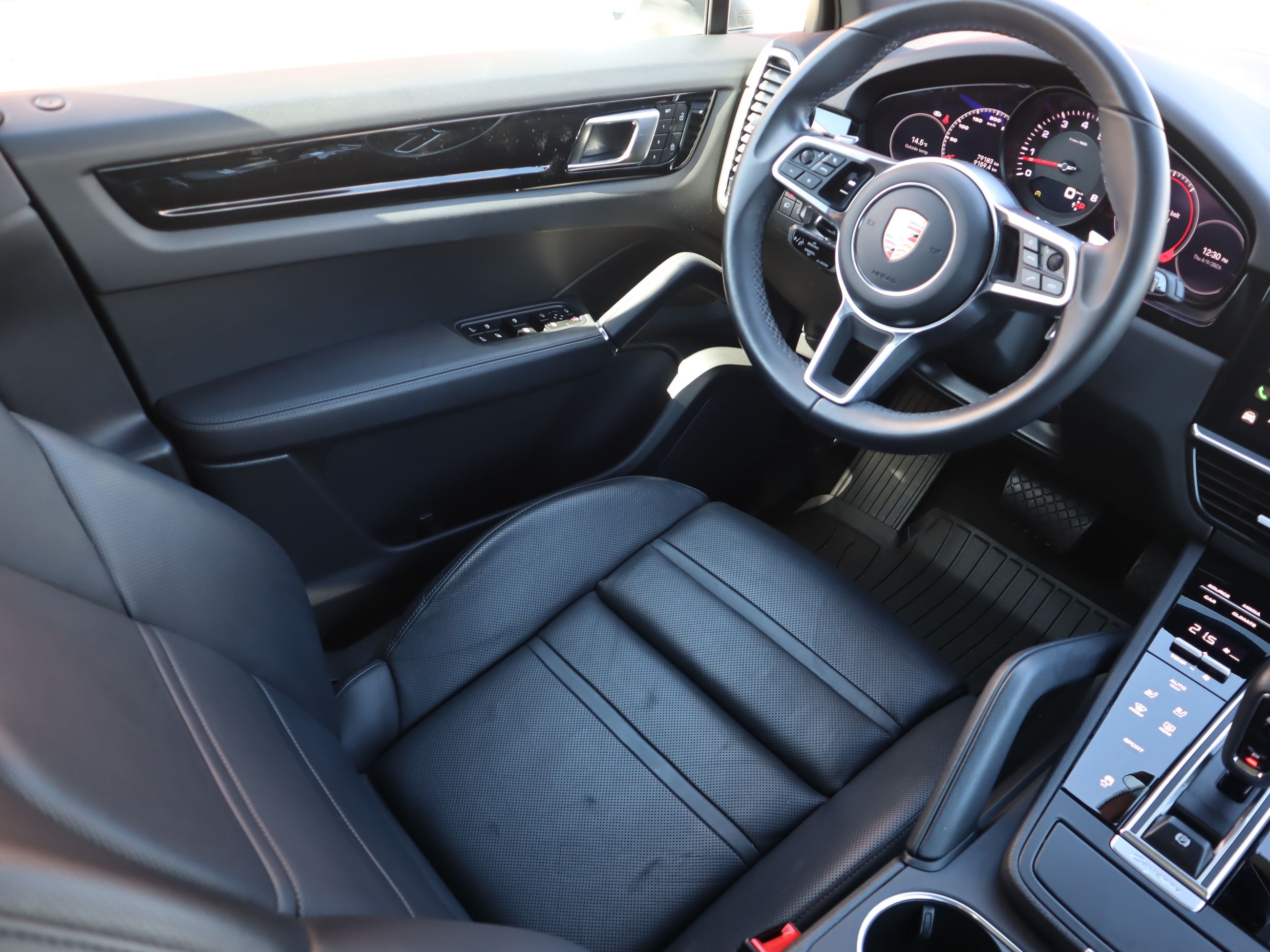 2023 Porsche Cayenne in Vancouver, British Columbia