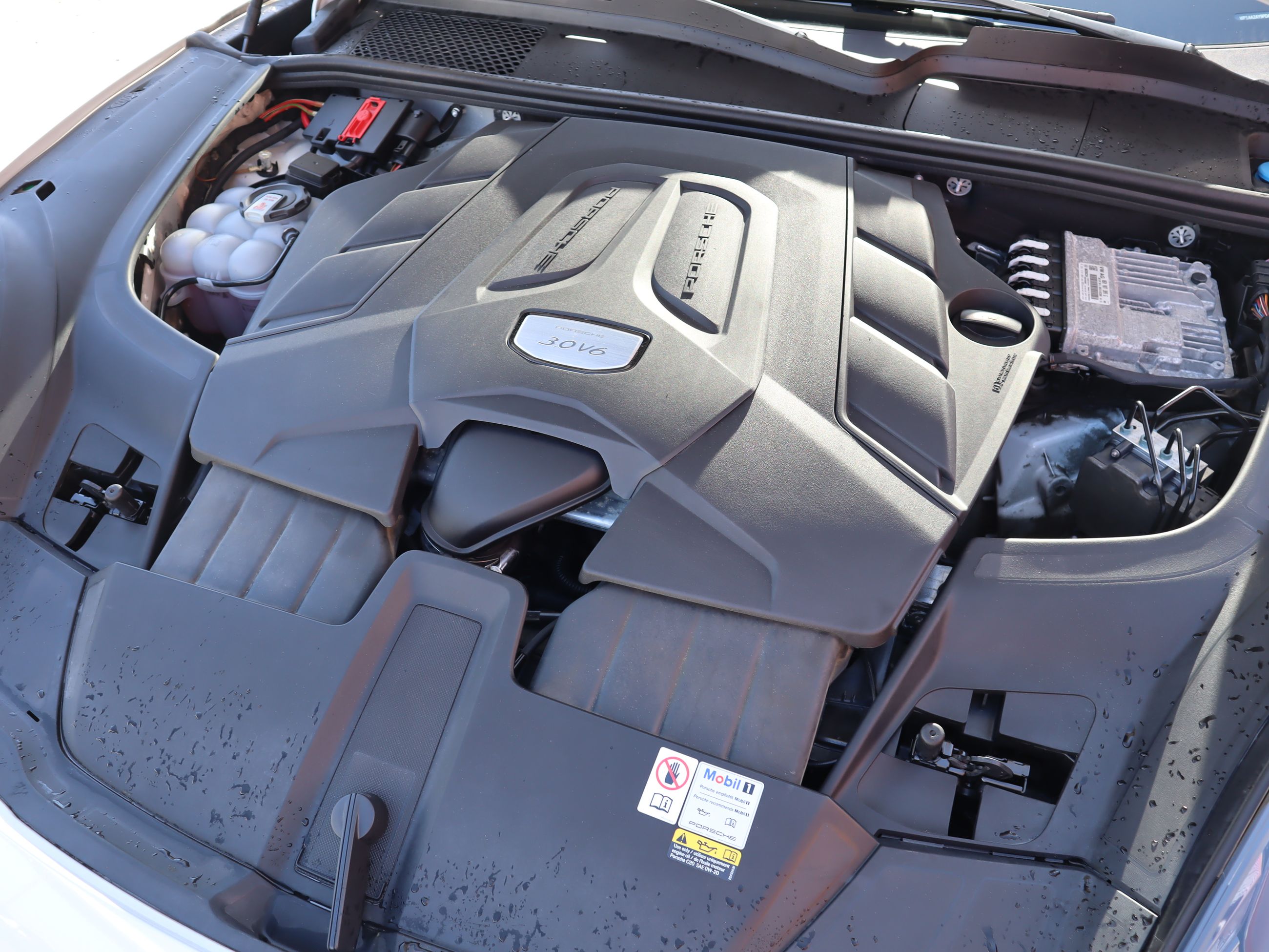 2023 Porsche Cayenne in Vancouver, British Columbia
