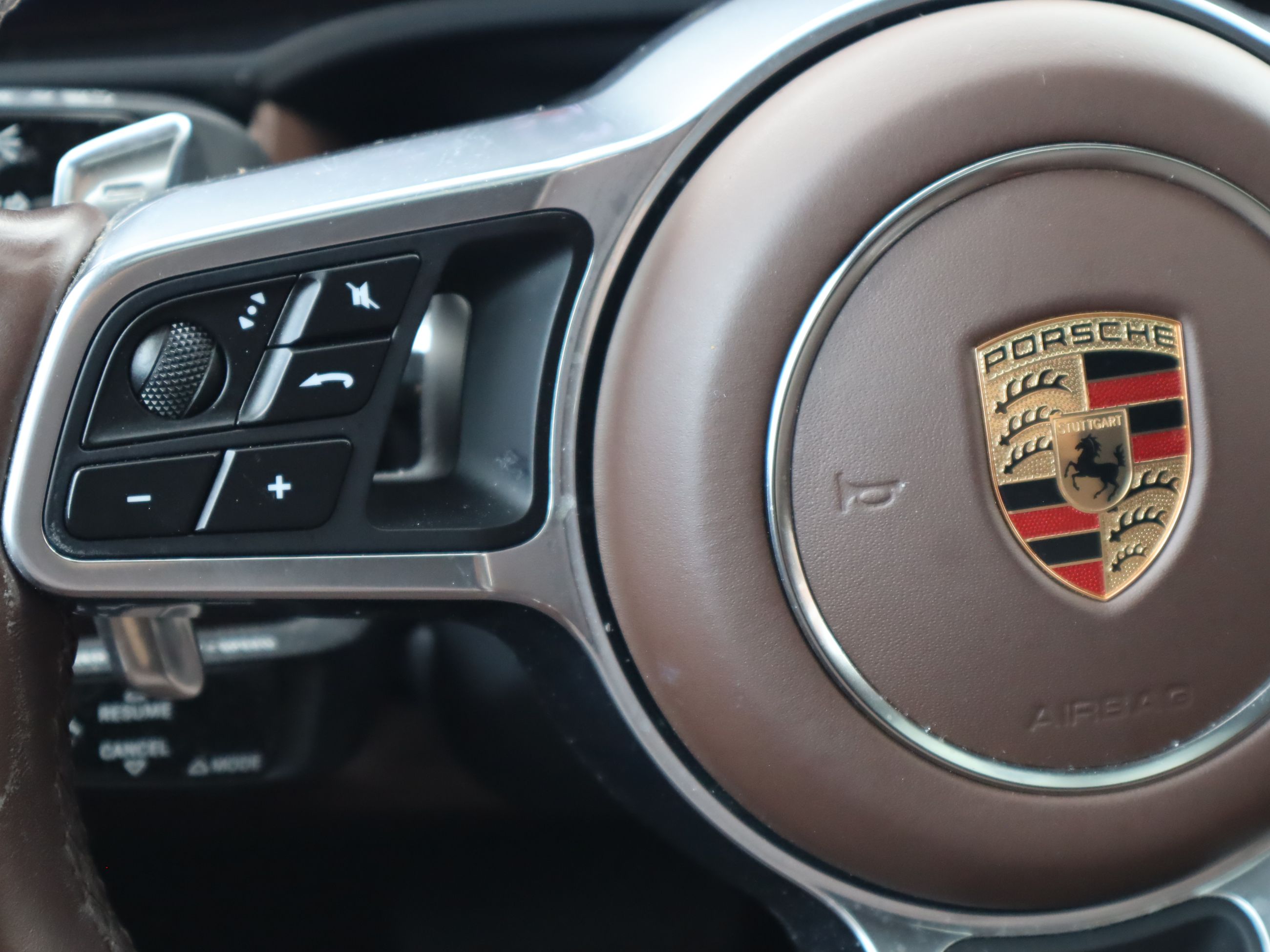2023 Porsche Cayenne in Vancouver, British Columbia