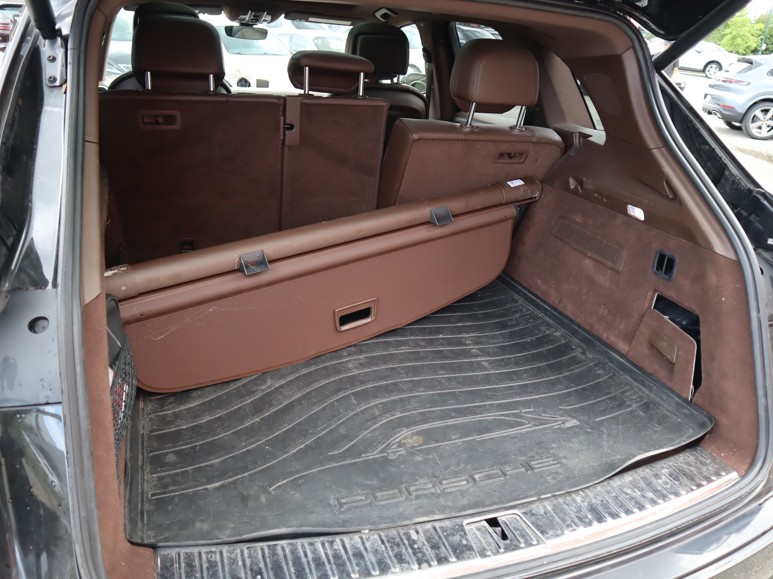 2023 Porsche Cayenne in Vancouver, British Columbia