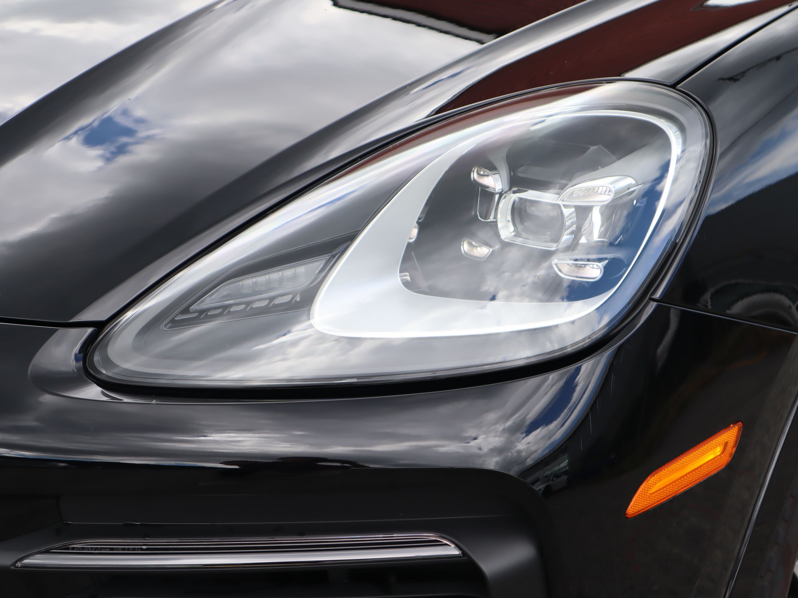 2023 Porsche Cayenne in Vancouver, British Columbia