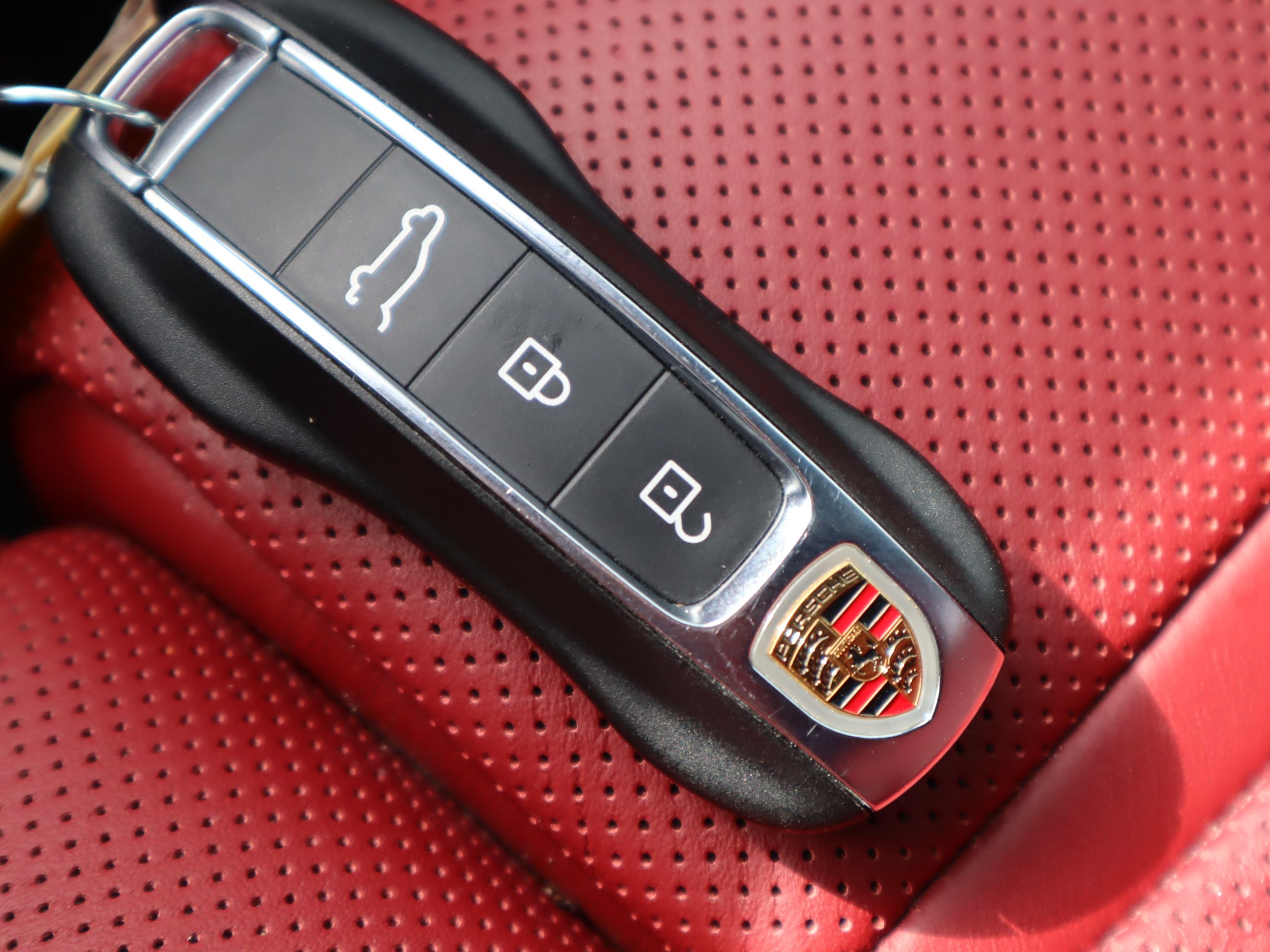 2023 Porsche Cayenne in Vancouver, British Columbia