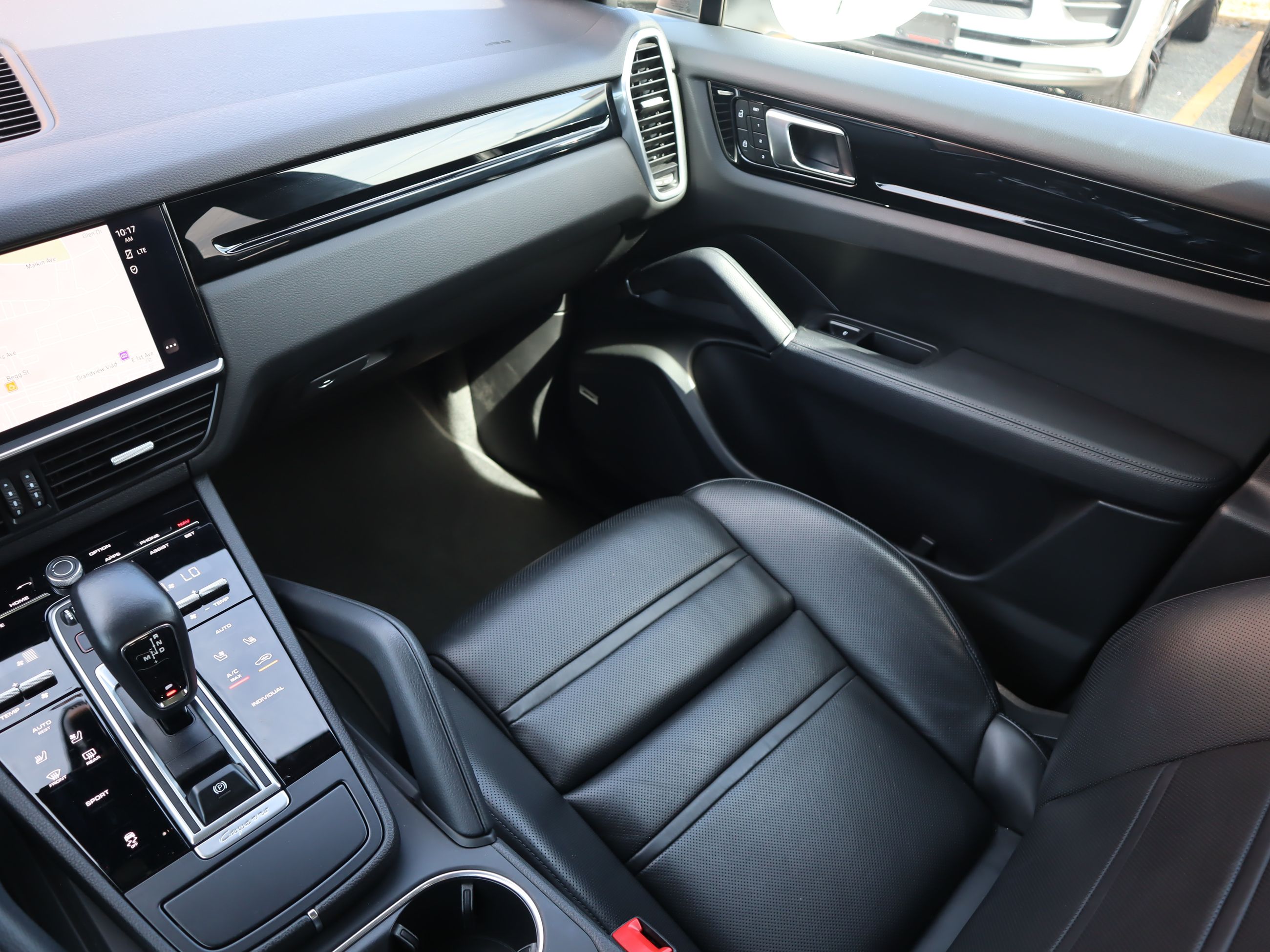 Porsche Cayenne  2023 à Vancouver, Colombie-Britannique