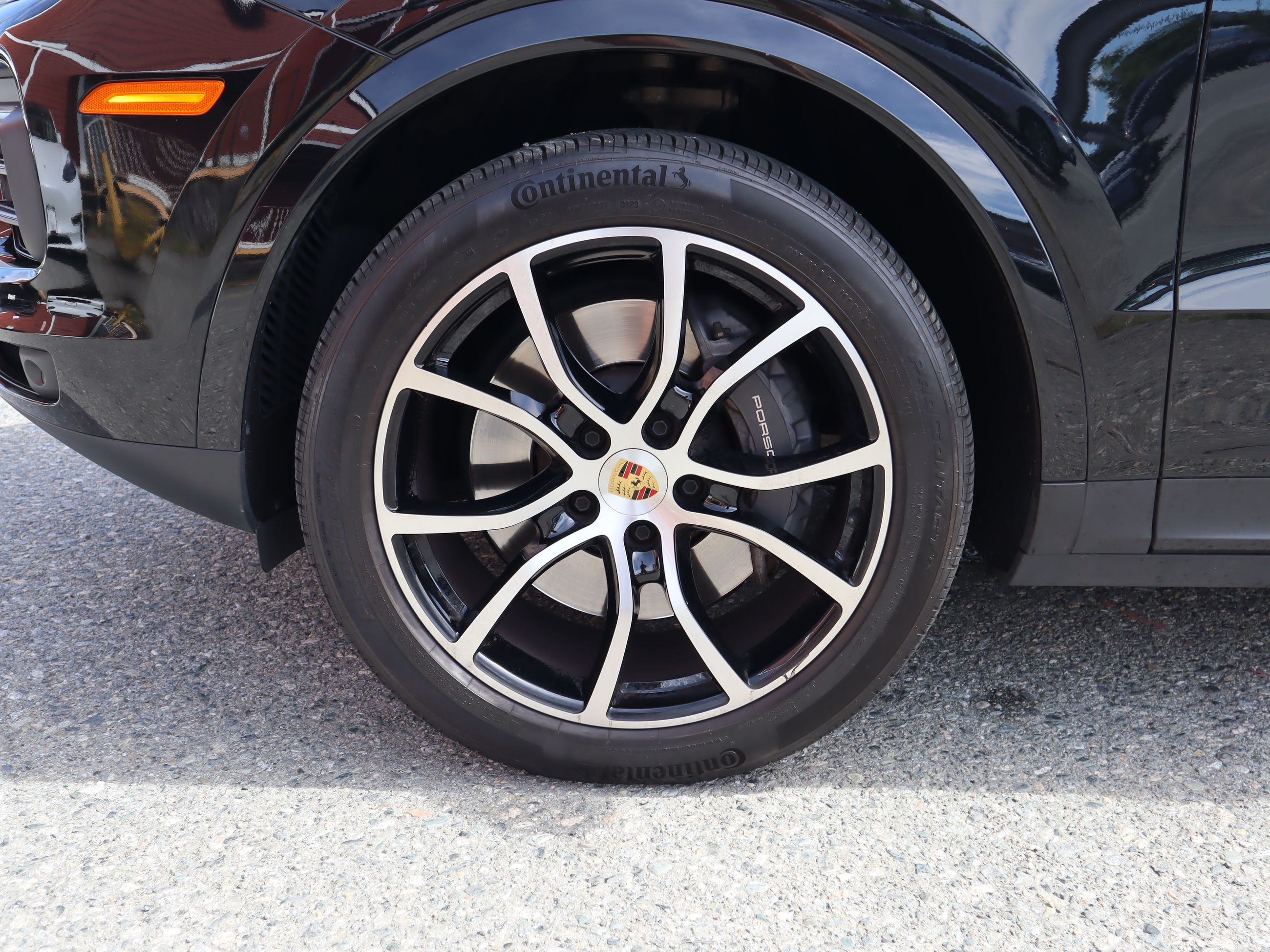 2023 Porsche Cayenne in Vancouver, British Columbia
