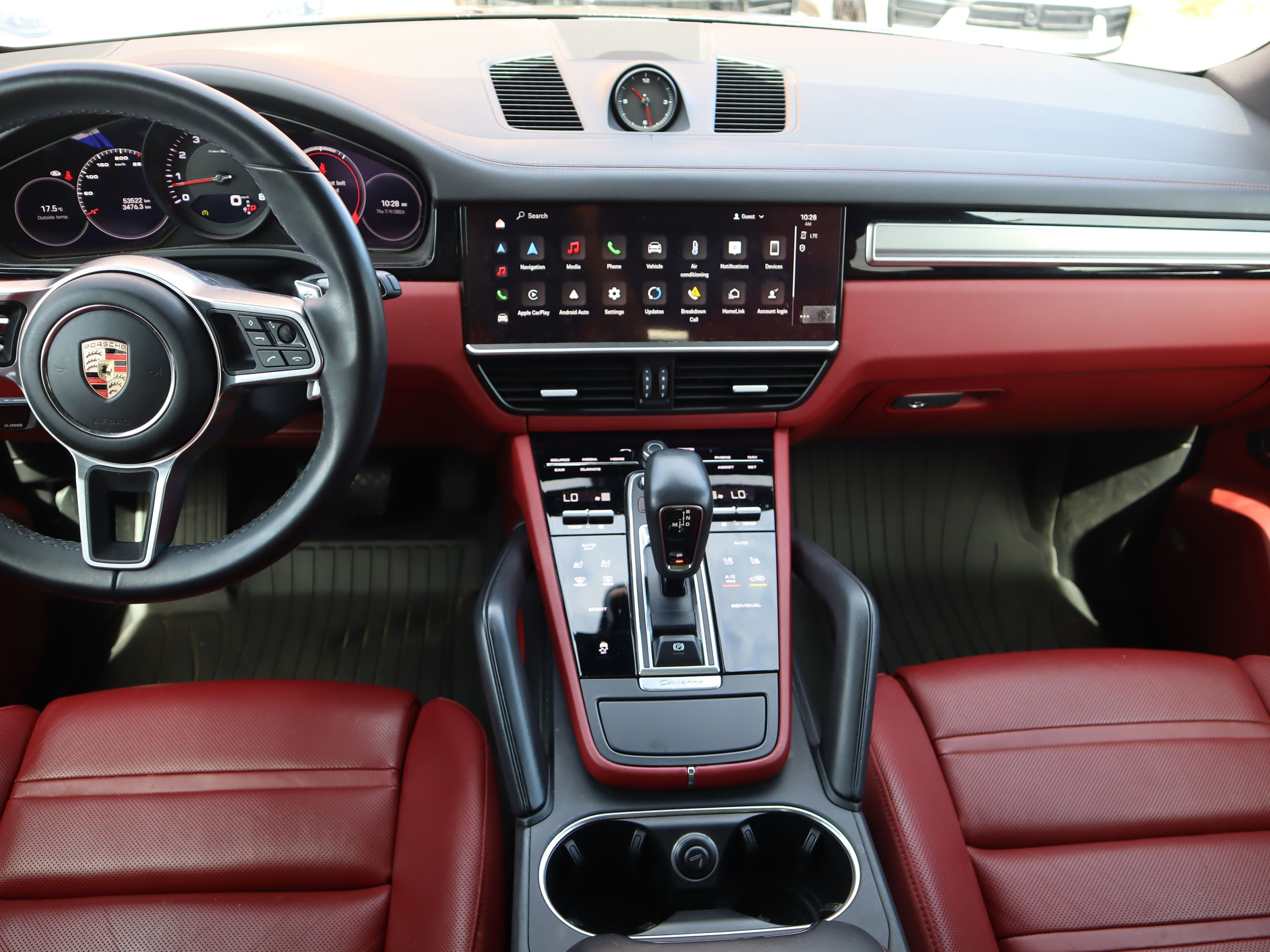 2023 Porsche Cayenne in Vancouver, British Columbia