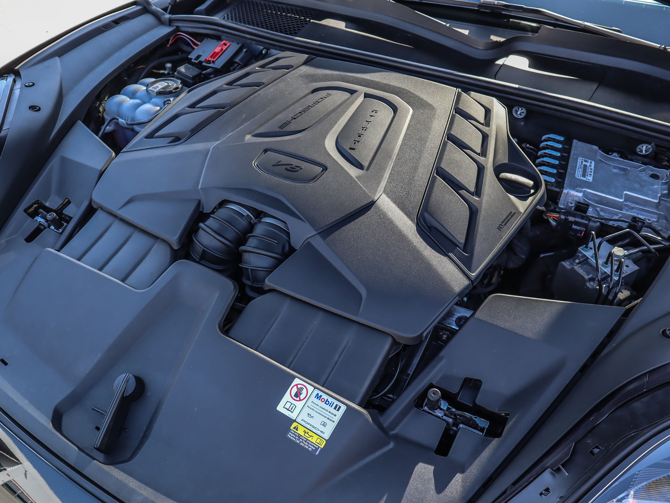 2024 Porsche Cayenne in Vancouver, British Columbia