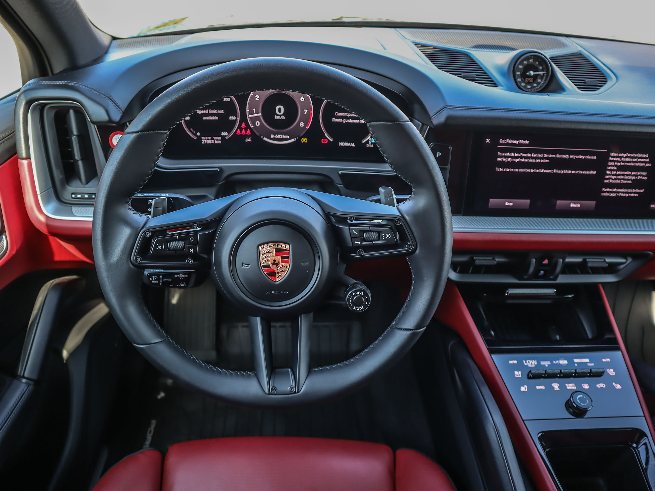 2024 Porsche Cayenne in Vancouver, British Columbia