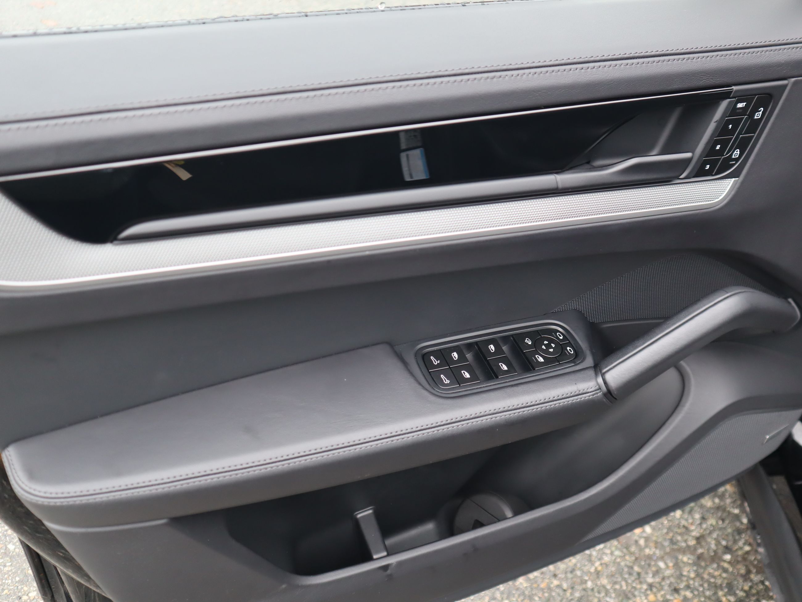 Porsche Cayenne  2024 à Vancouver, Colombie-Britannique