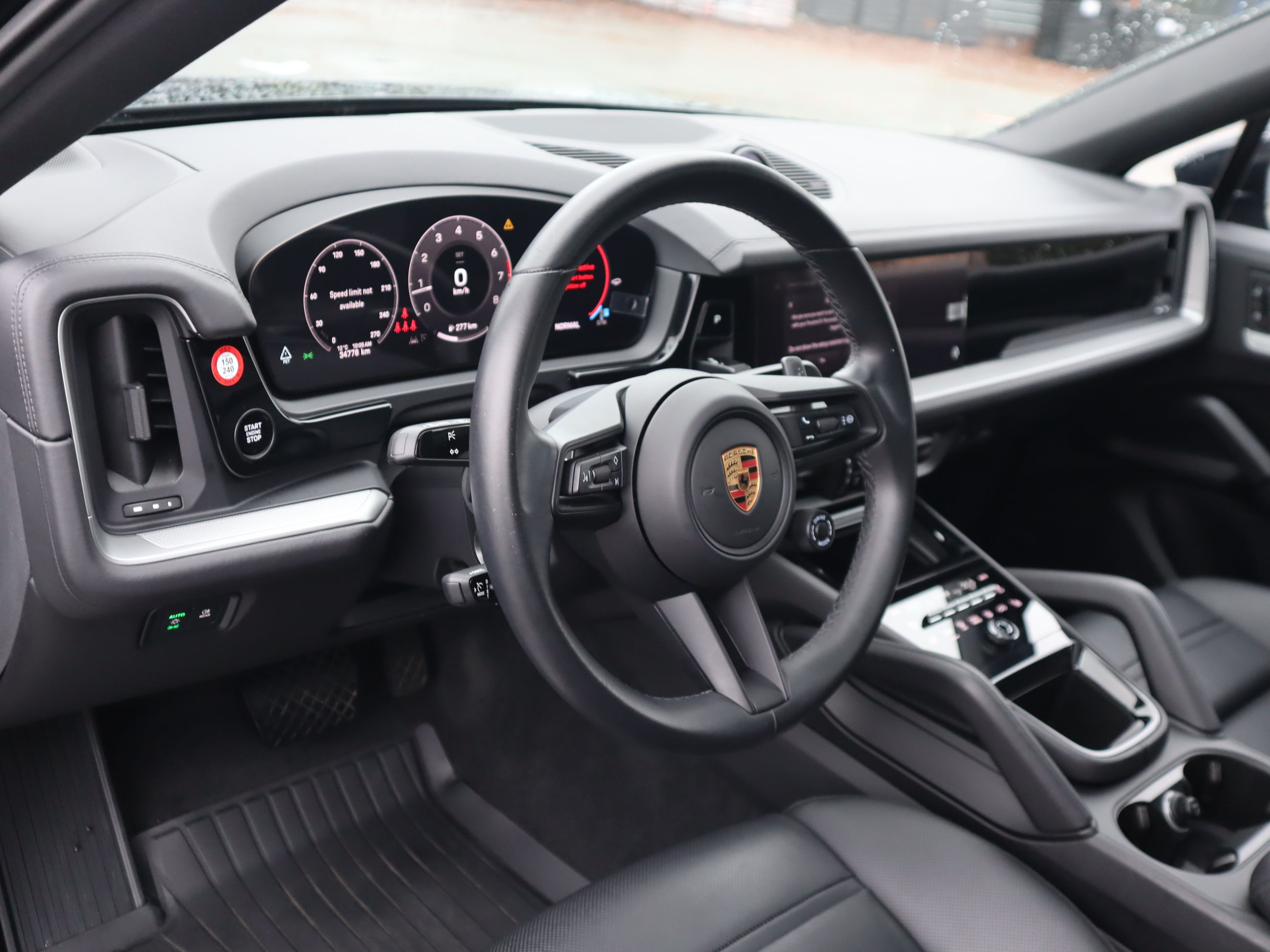 Porsche Cayenne  2024 à Vancouver, Colombie-Britannique