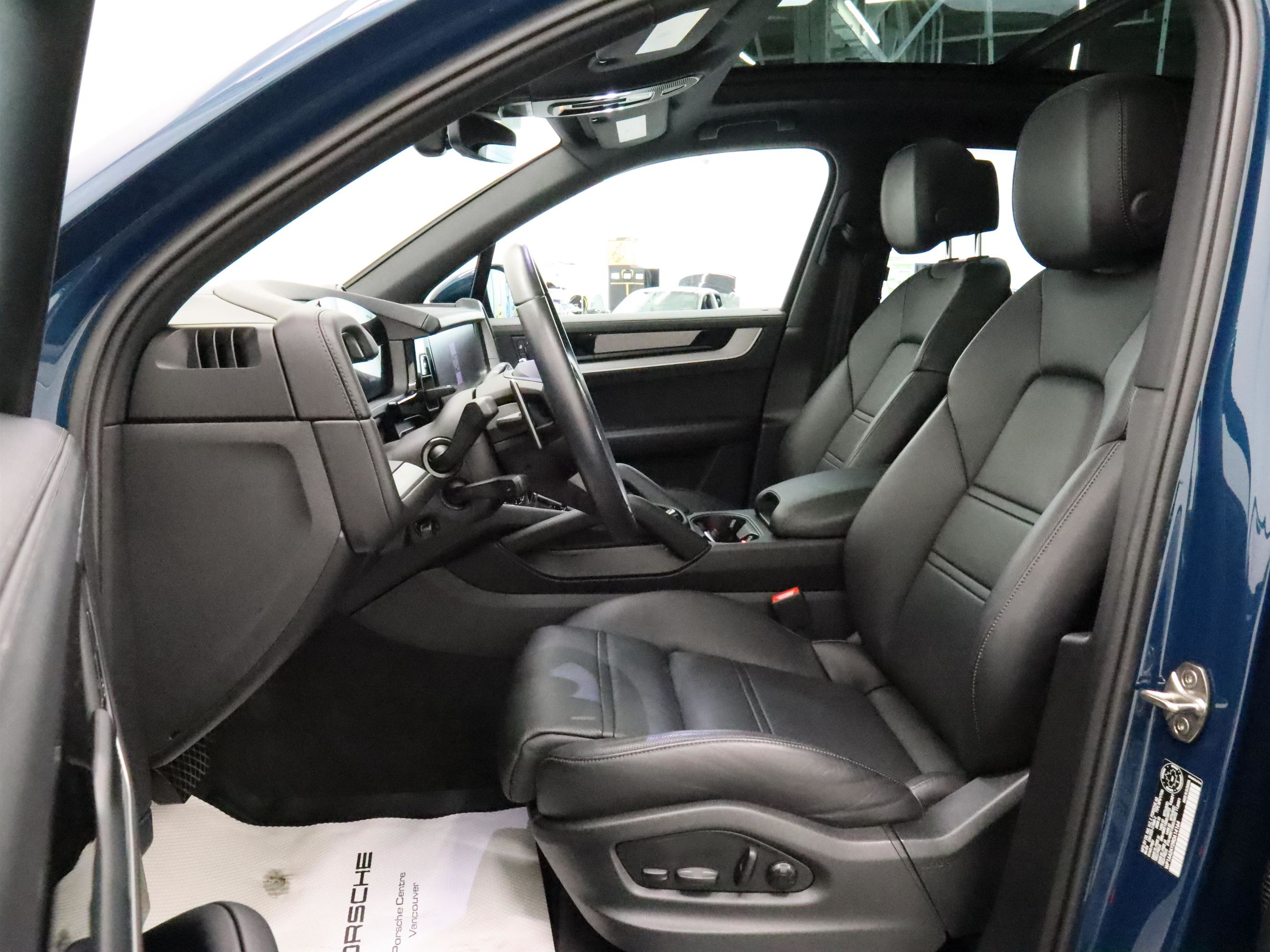 Porsche Cayenne  2024 à Vancouver, Colombie-Britannique