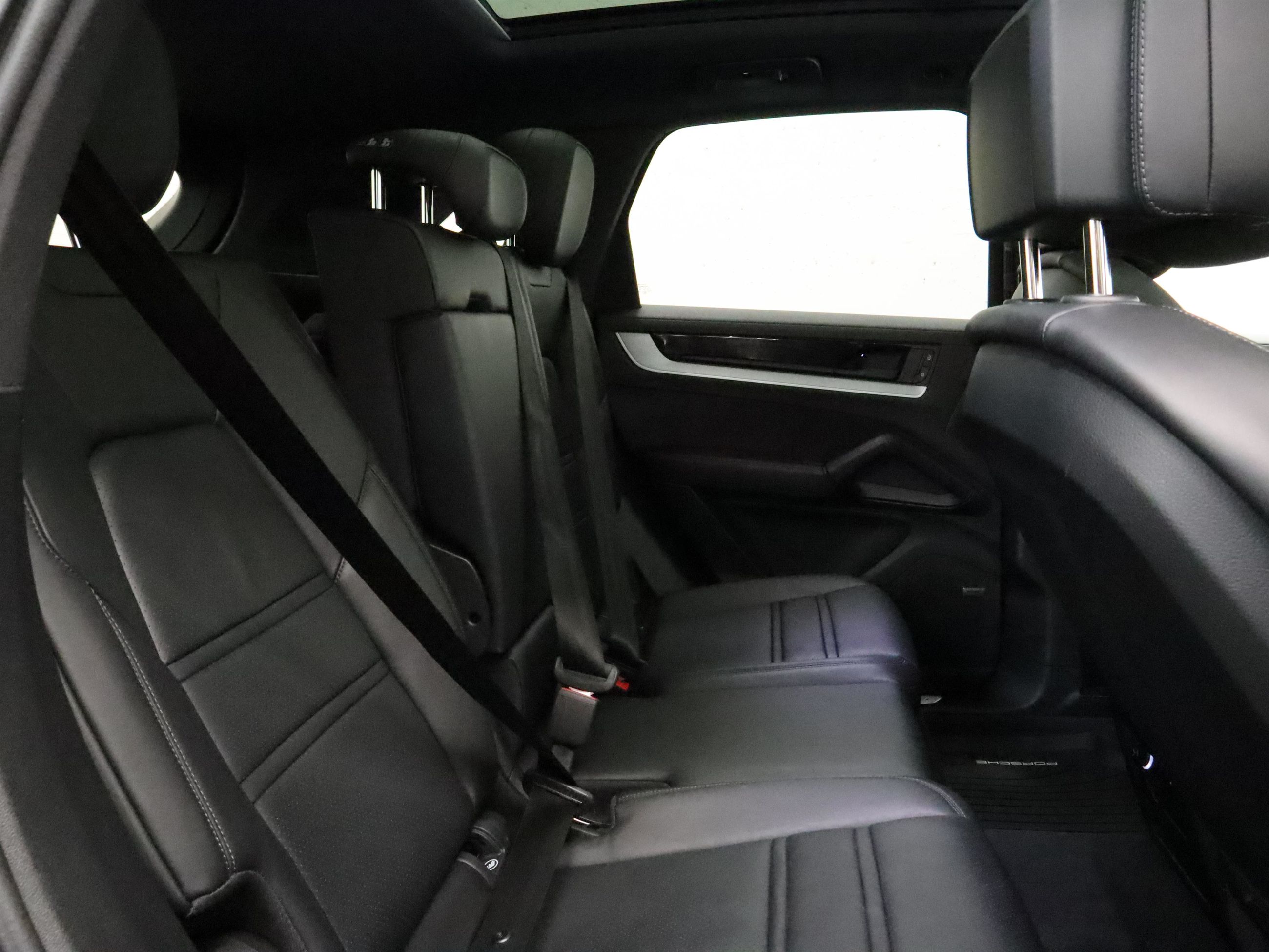Porsche Cayenne  2024 à Vancouver, Colombie-Britannique