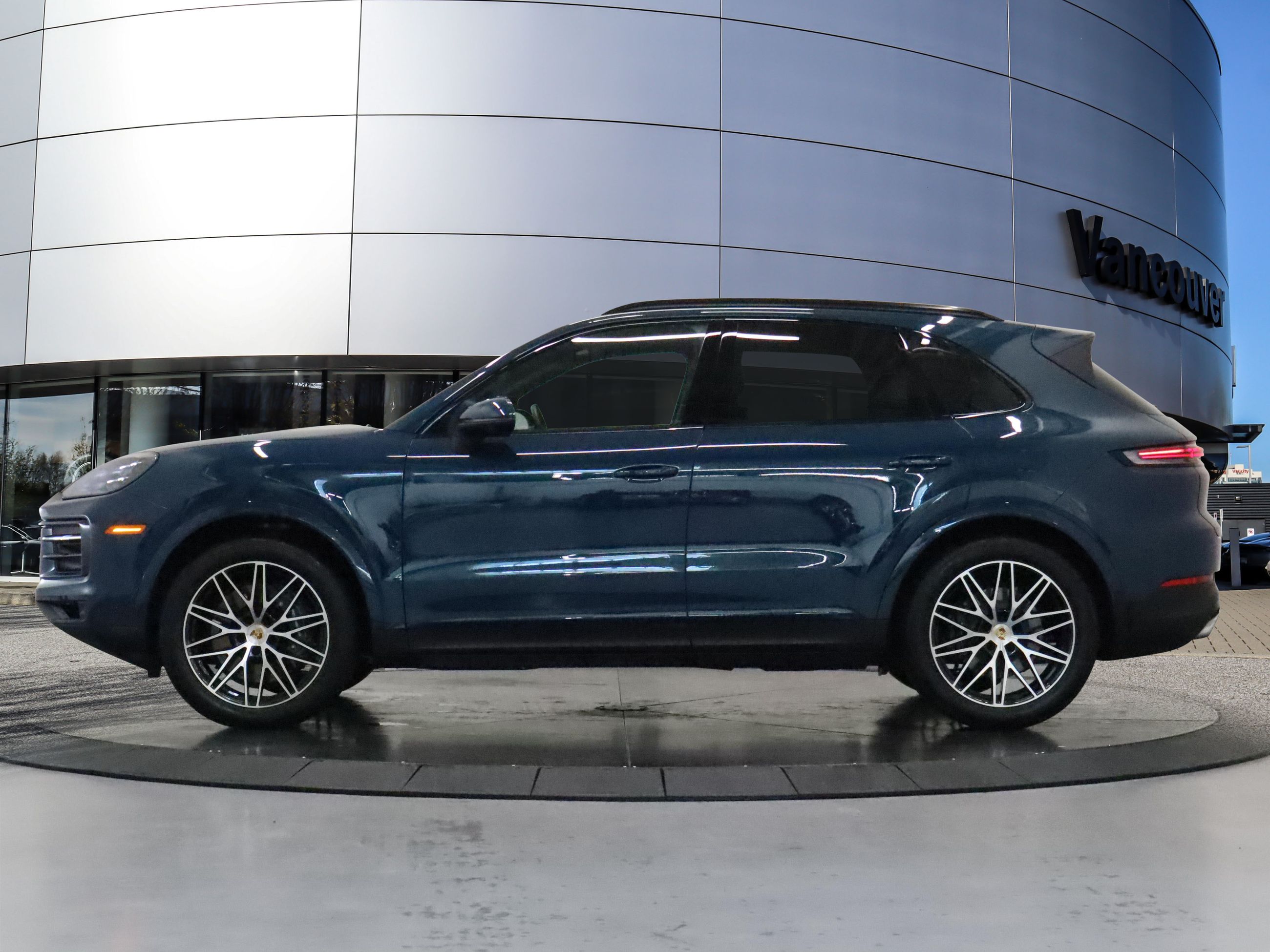 Porsche Cayenne  2024 à Vancouver, Colombie-Britannique