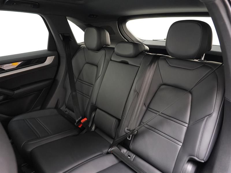 2024 Porsche Cayenne in Vancouver, British Columbia