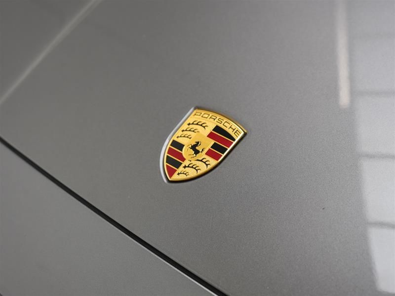 2024 Porsche Cayenne in Vancouver, British Columbia