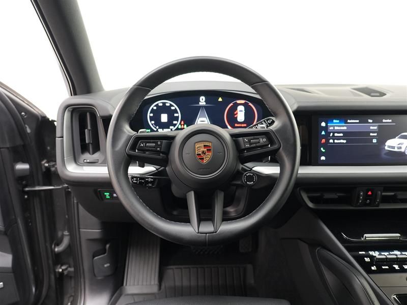 2024 Porsche Cayenne in Vancouver, British Columbia