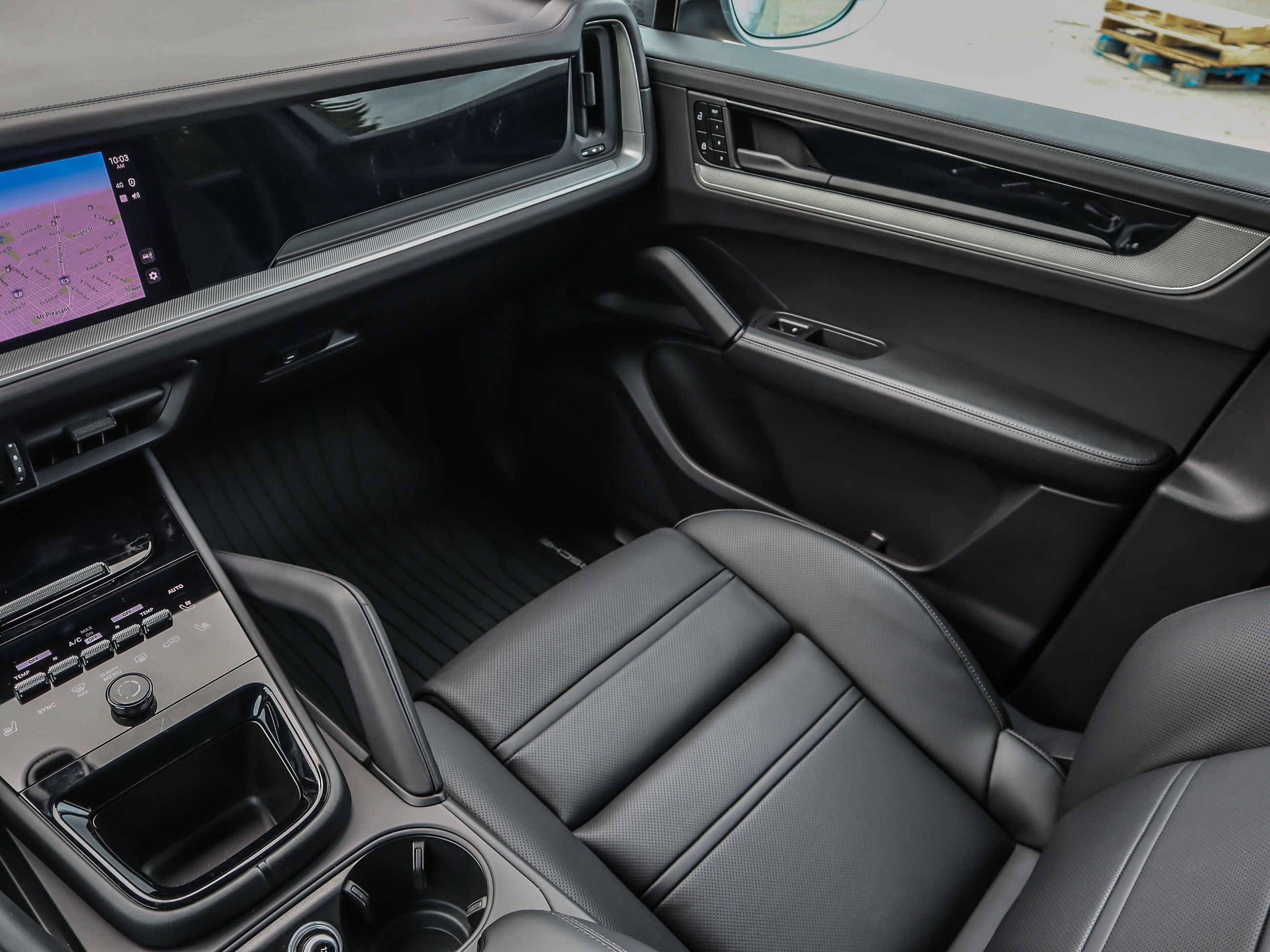 2025 Porsche Cayenne in Vancouver, British Columbia