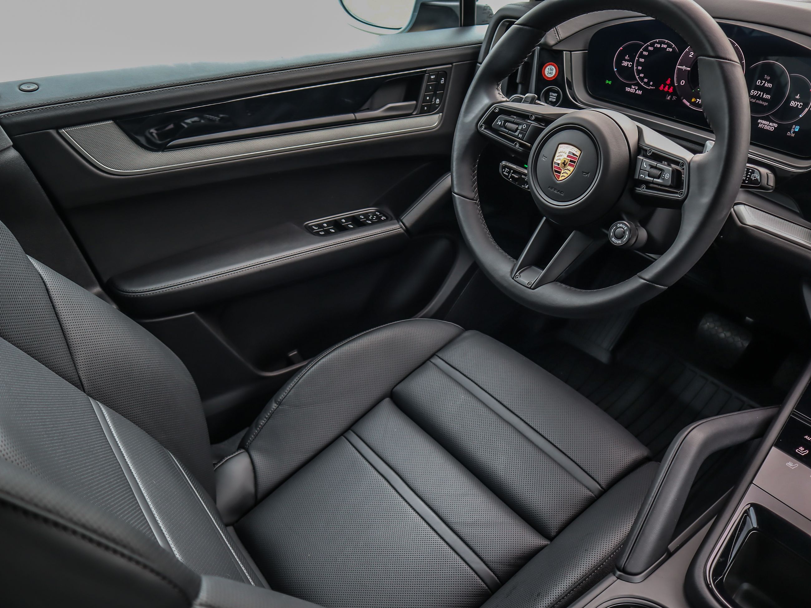 2025 Porsche Cayenne in Vancouver, British Columbia