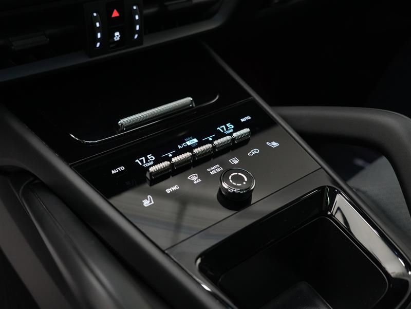 2025 Porsche Cayenne in Vancouver, British Columbia
